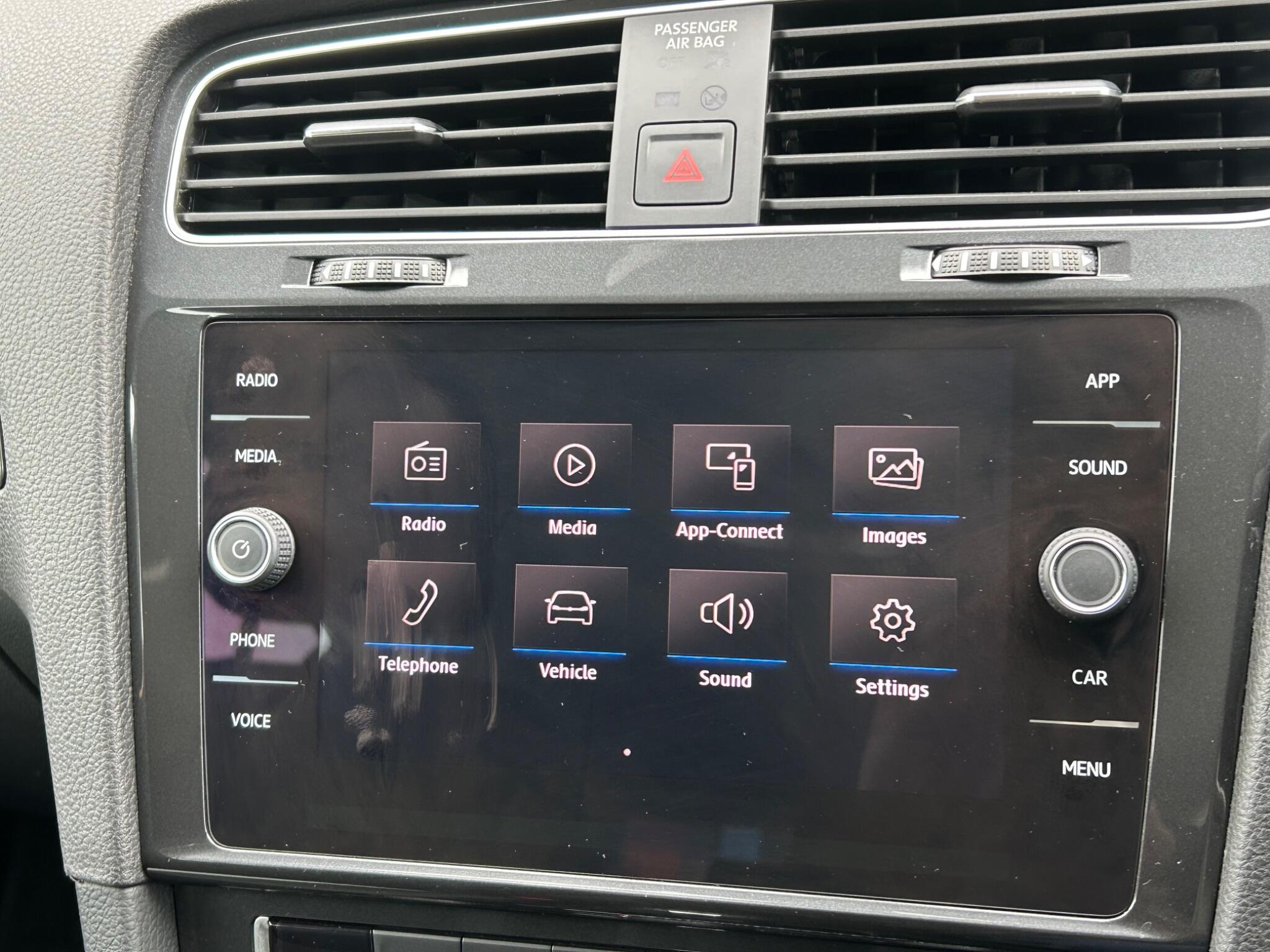 Volkswagen Golf view 39