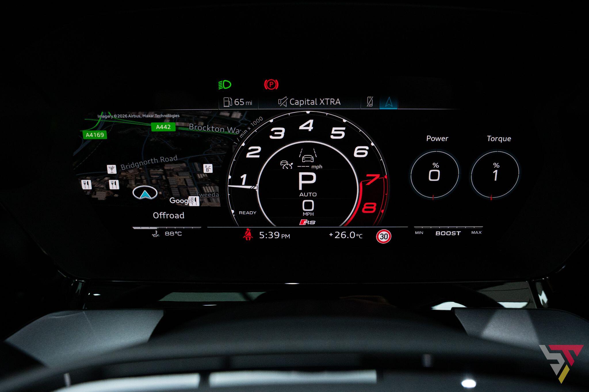 Audi RS3 view 90