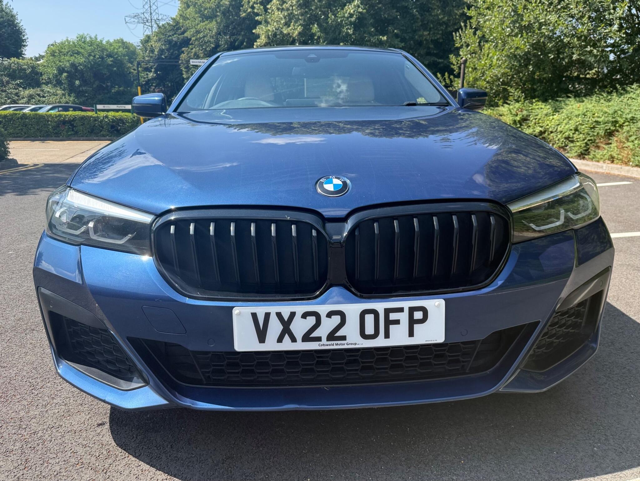 BMW 5 Series view 5