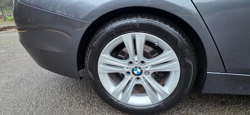 2017 BMW 3 Series 2.0 320i Sport Auto Euro 6 (s/s) 4dr • 108,493 miles image 29