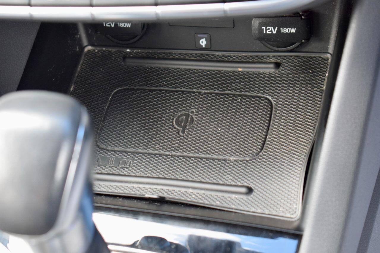 Hyundai Ioniq view 58