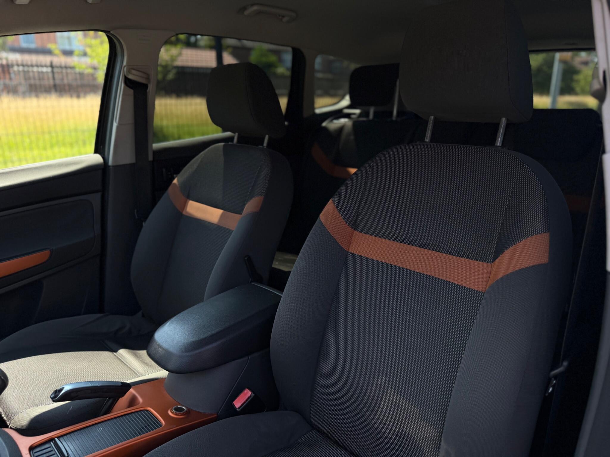 Ford Kuga view 12