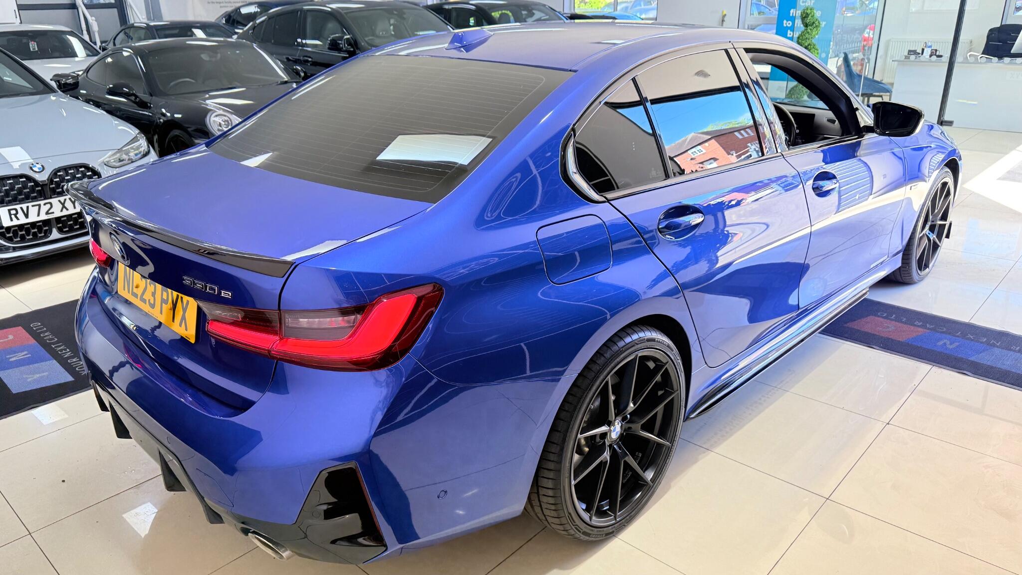 BMW 3 Series view 40