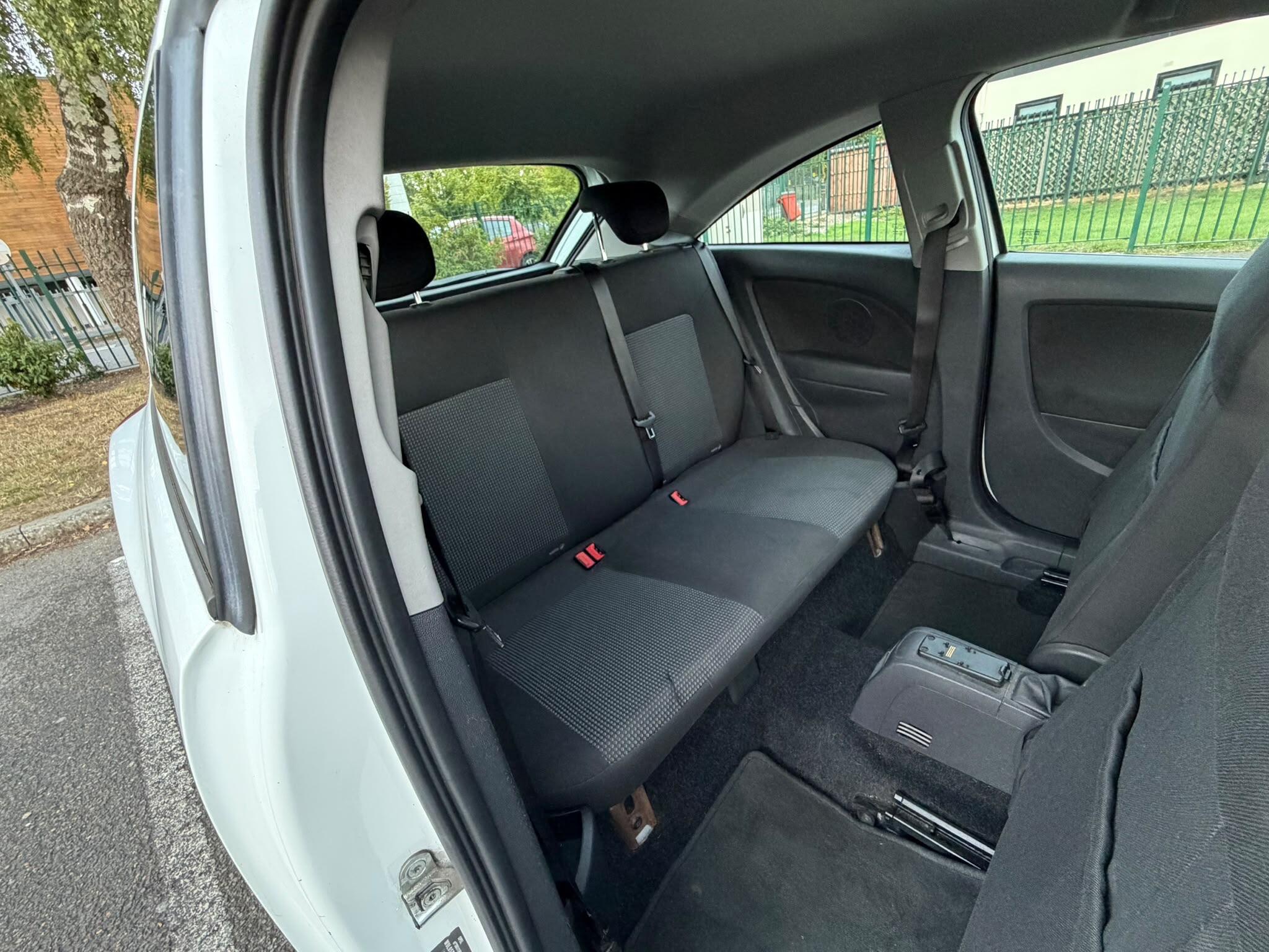 Vauxhall Corsa view 11