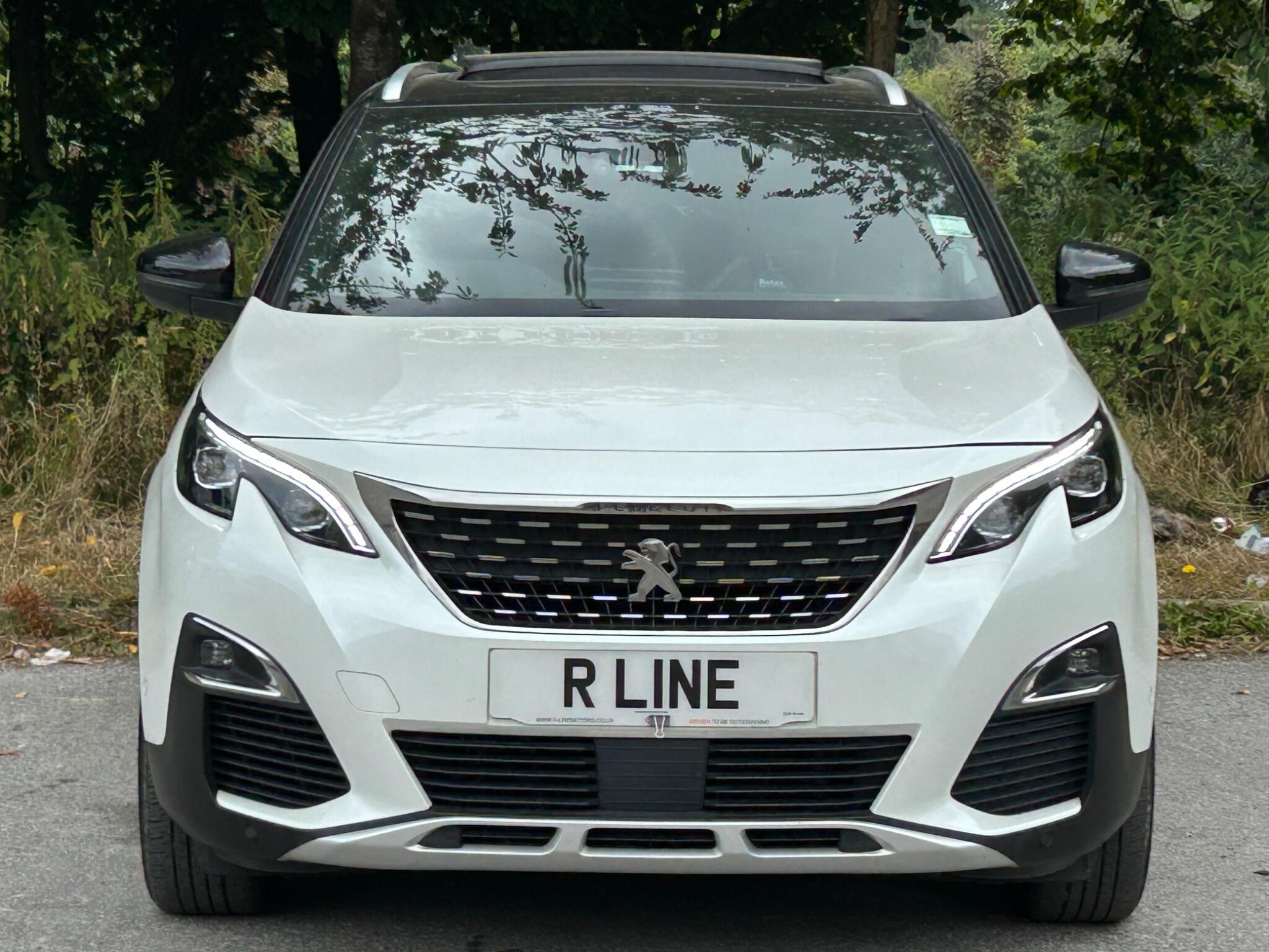 Peugeot 5008 view 5
