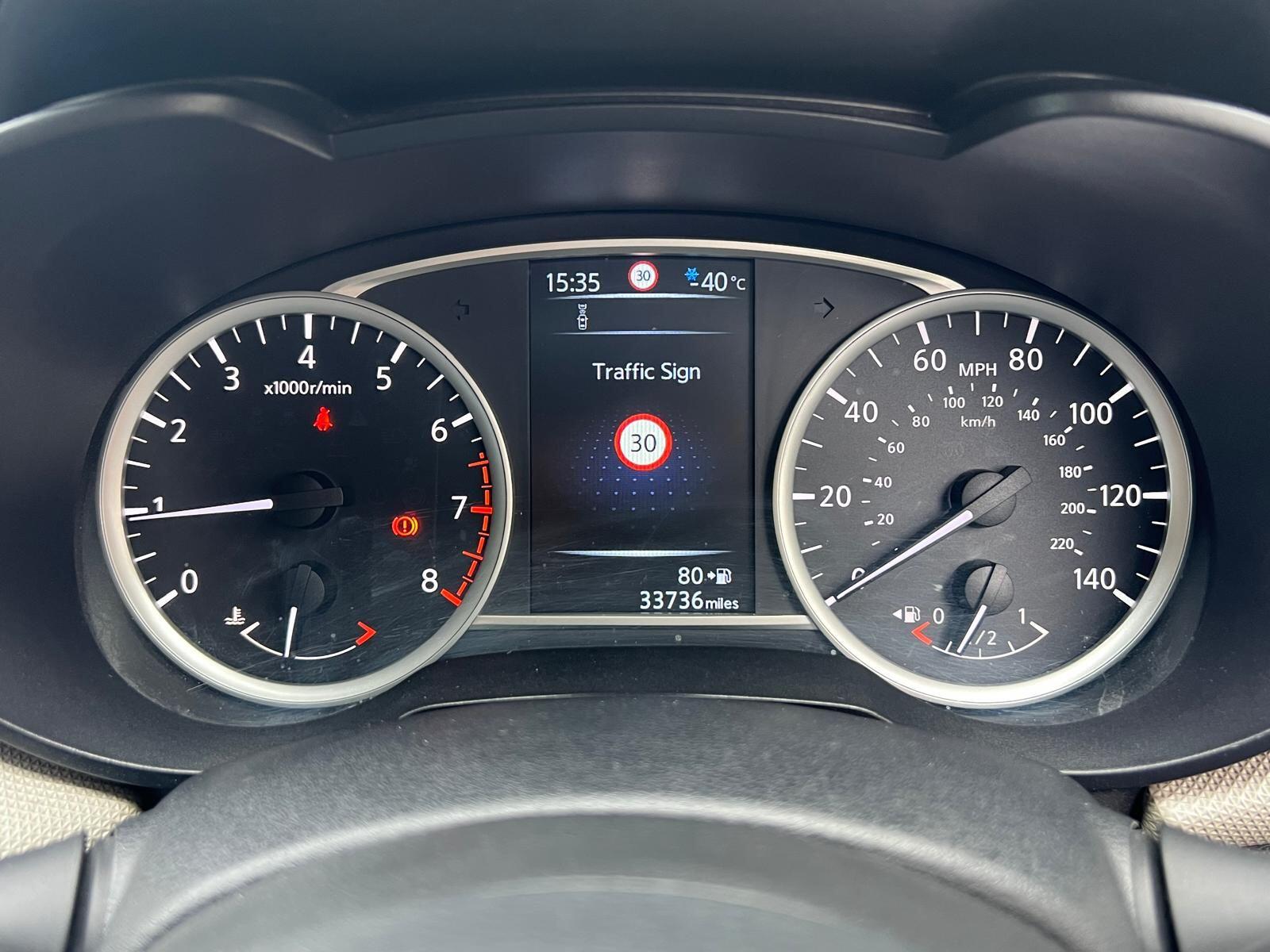 Nissan Micra view 27