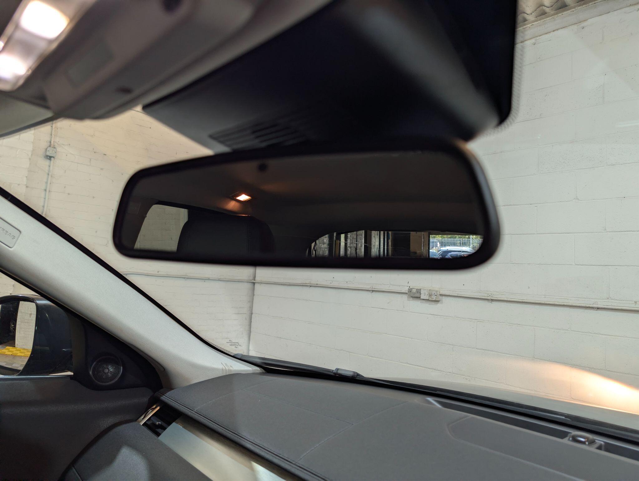 Land Rover Range Rover Evoque view 16