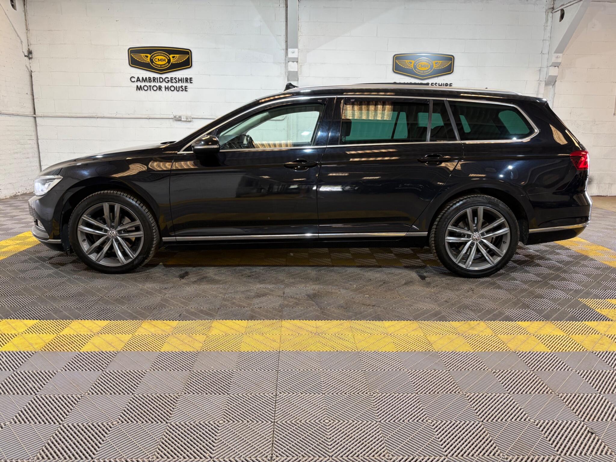 Volkswagen Passat view 37