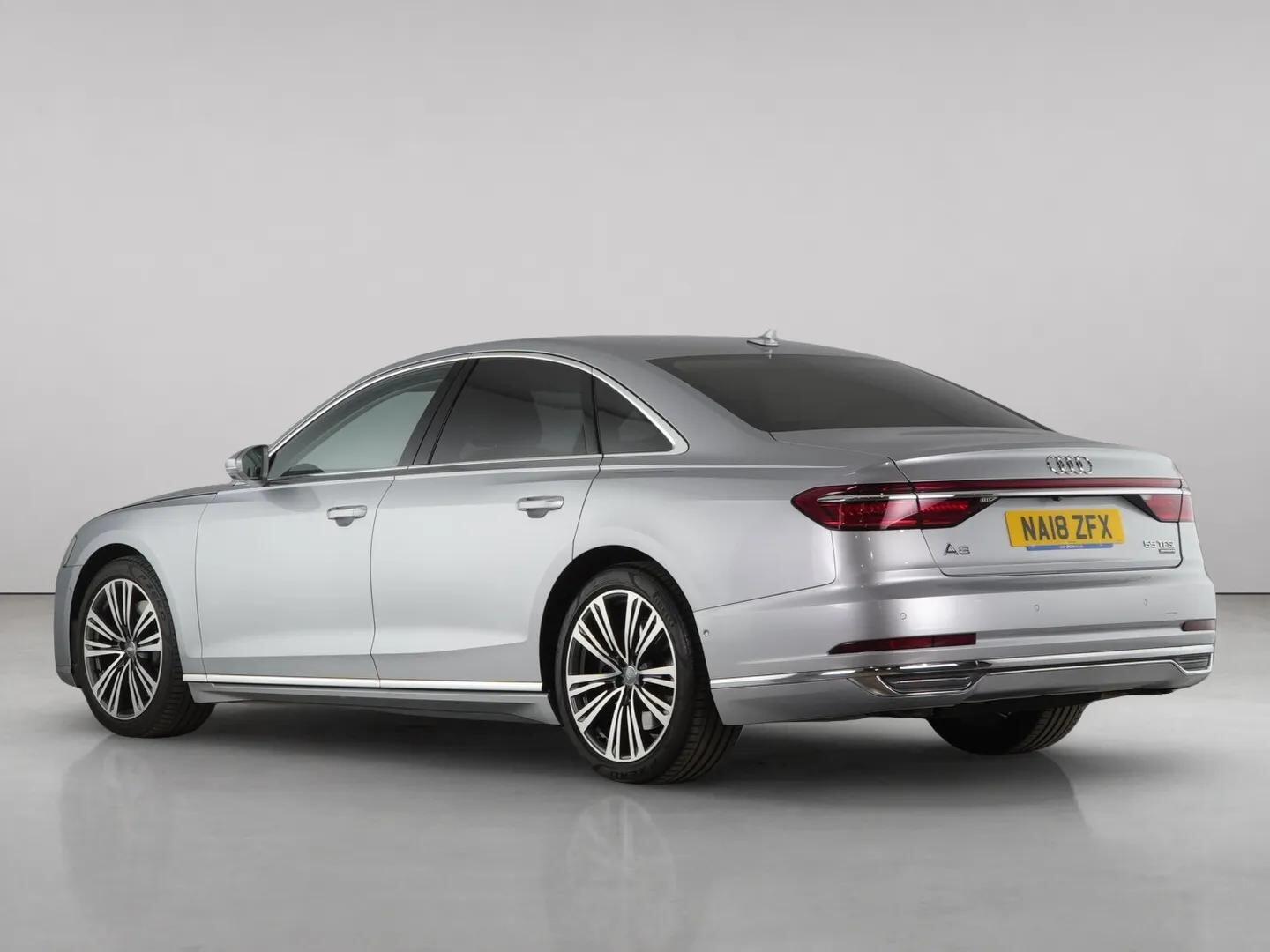 Audi A8 view 8