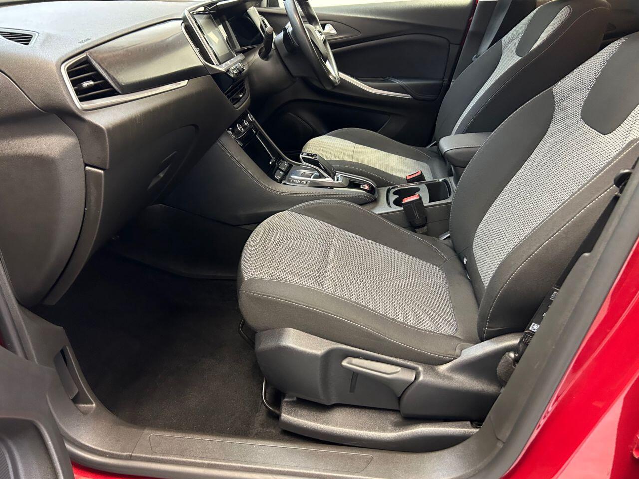 Vauxhall Grandland view 53