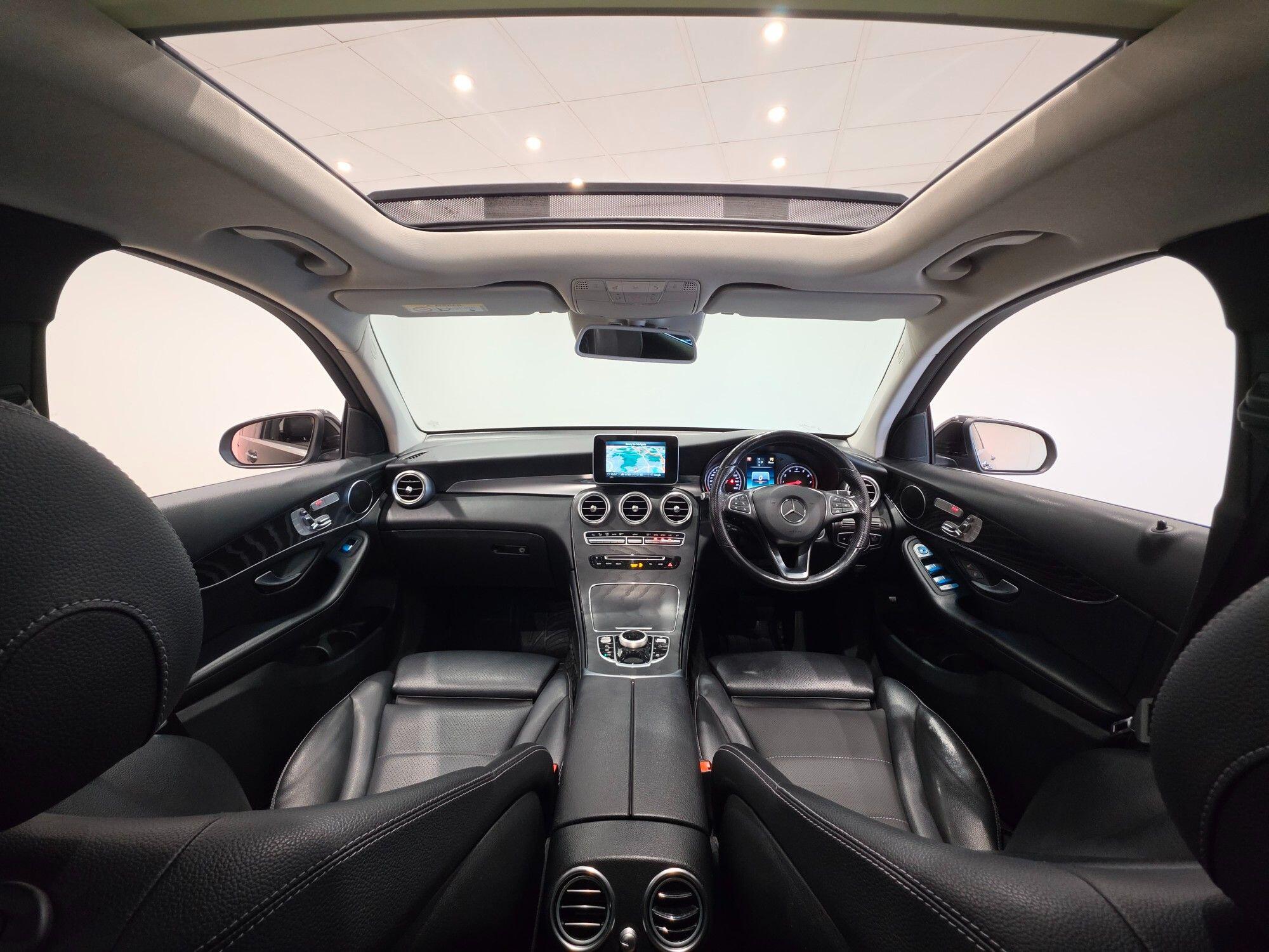 Mercedes-Benz GLC view 19