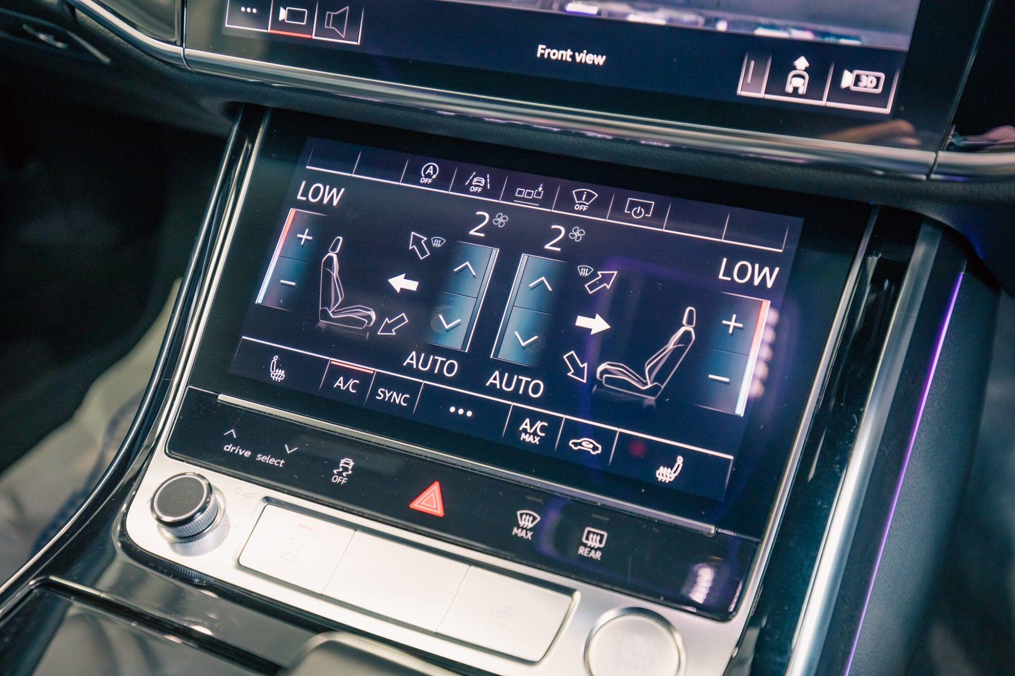 Audi A8 view 23