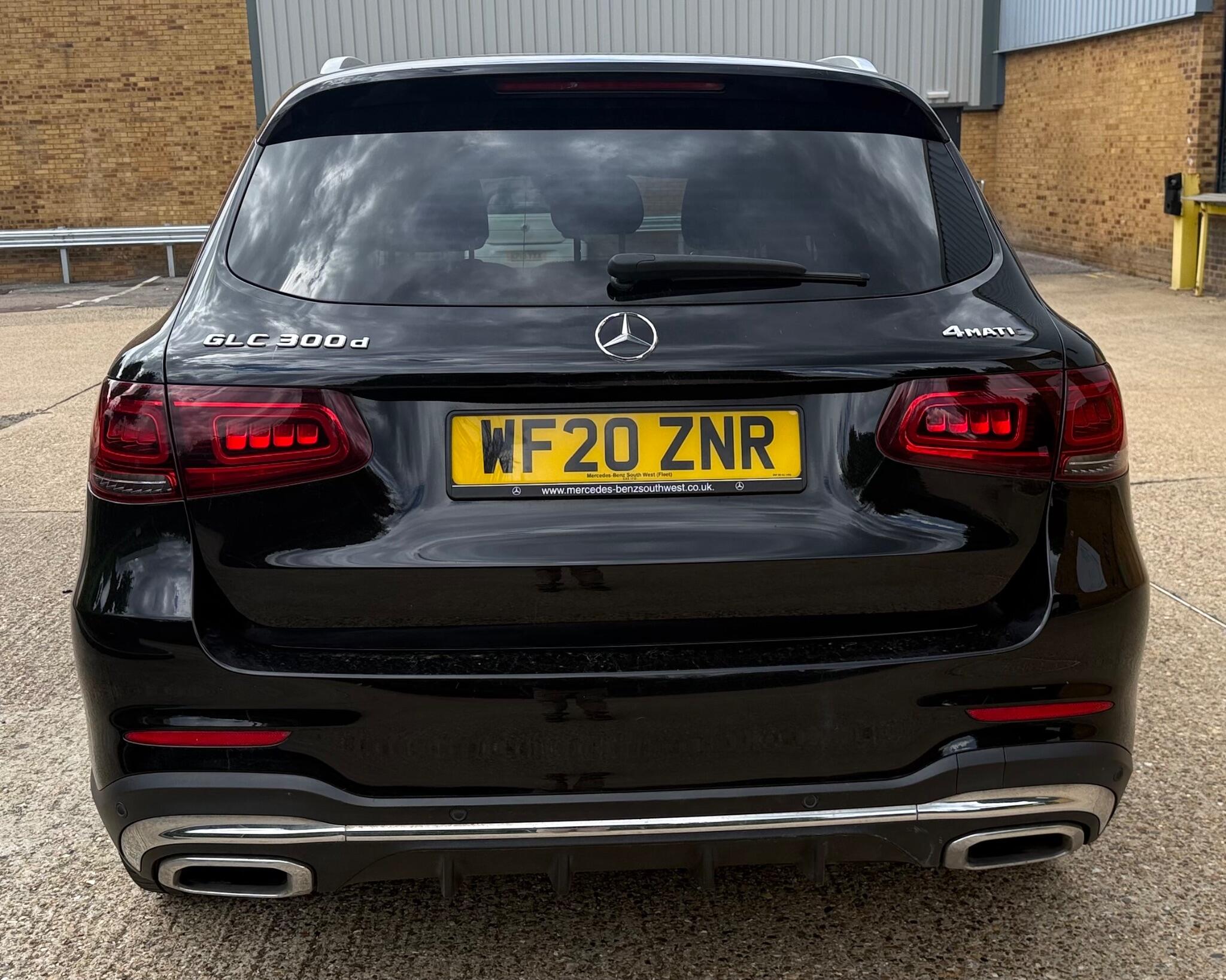 Mercedes-Benz GLC view 6