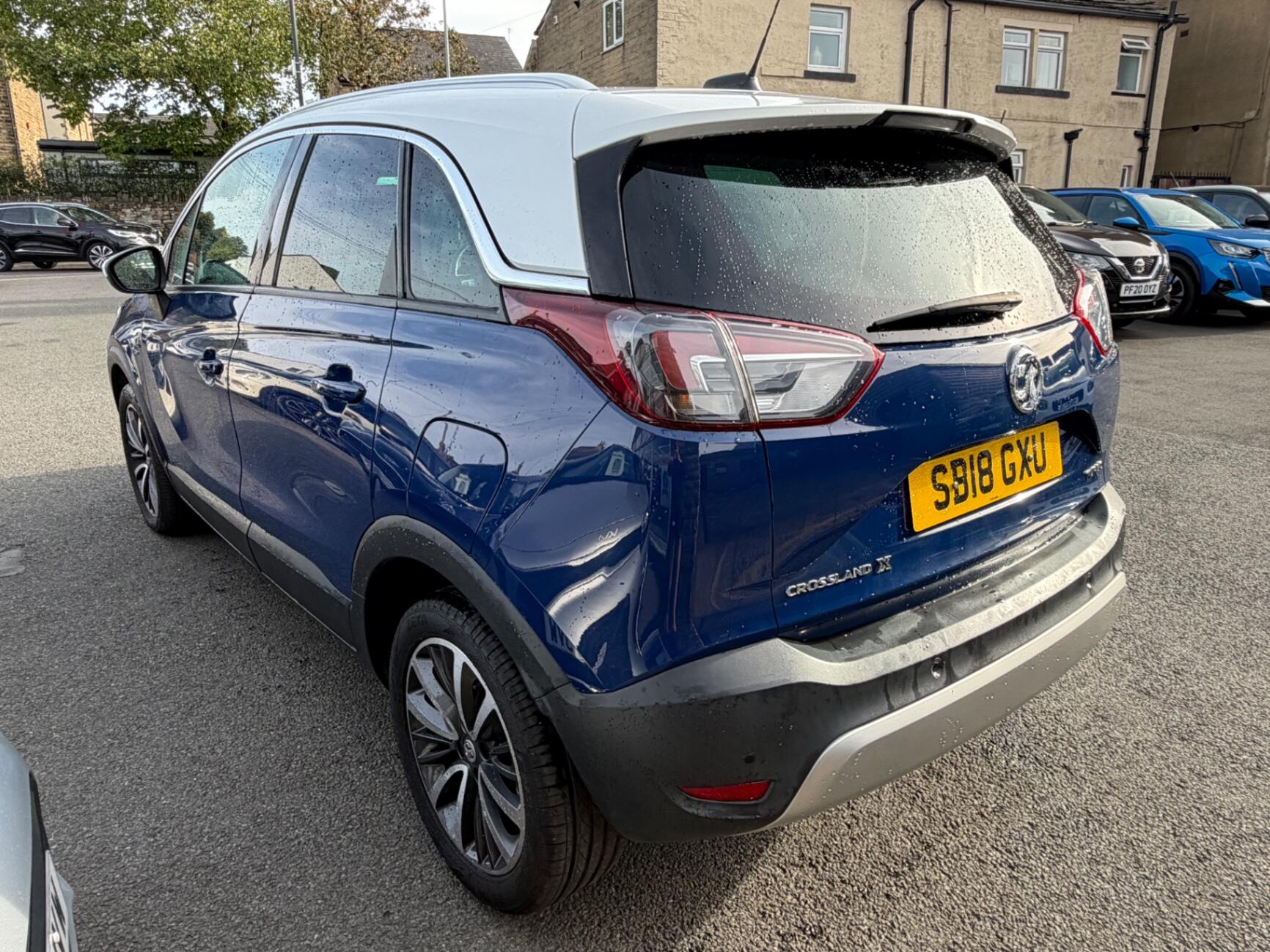 Vauxhall Crossland X view 8