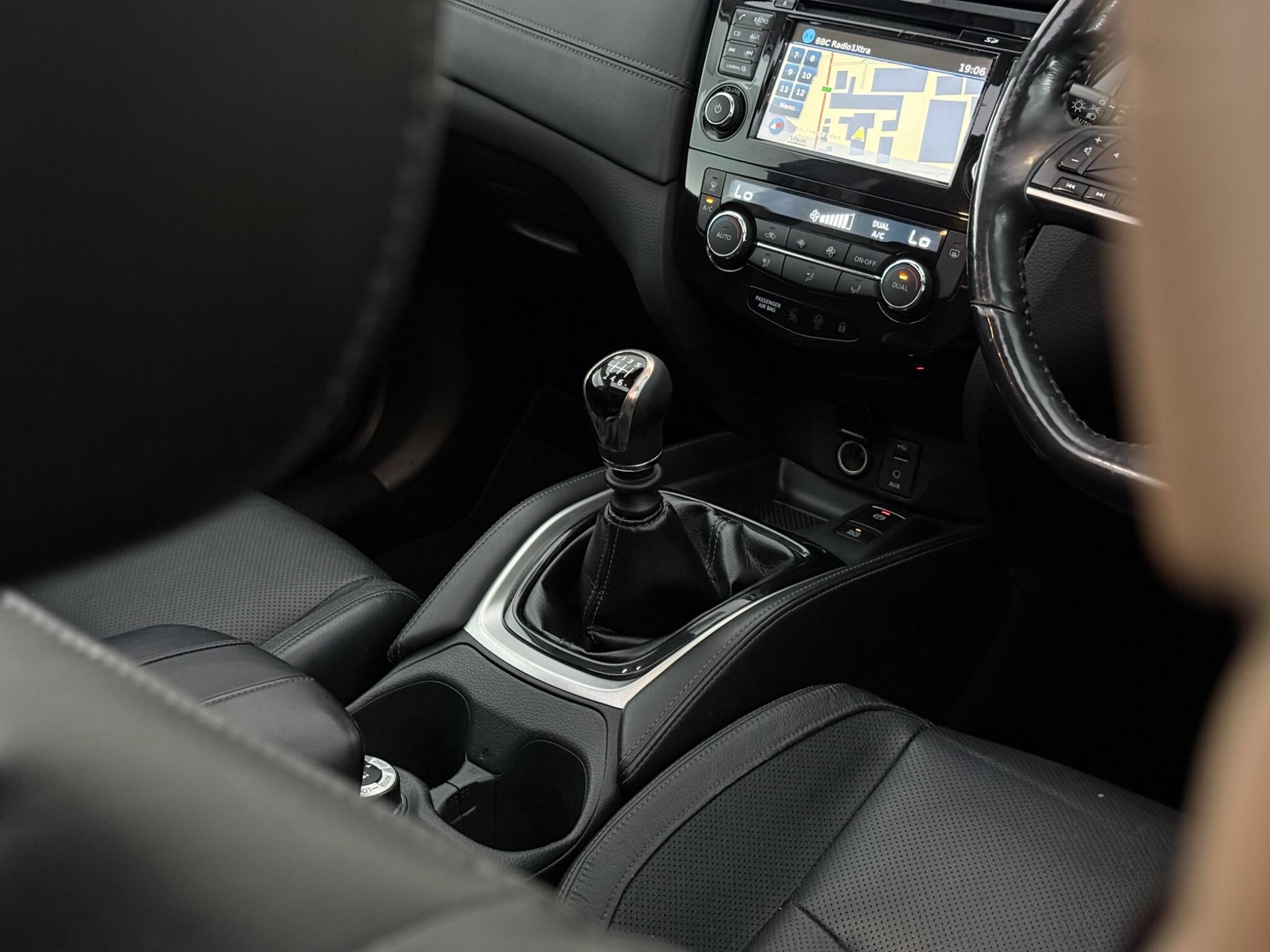 Nissan X-Trail view 16