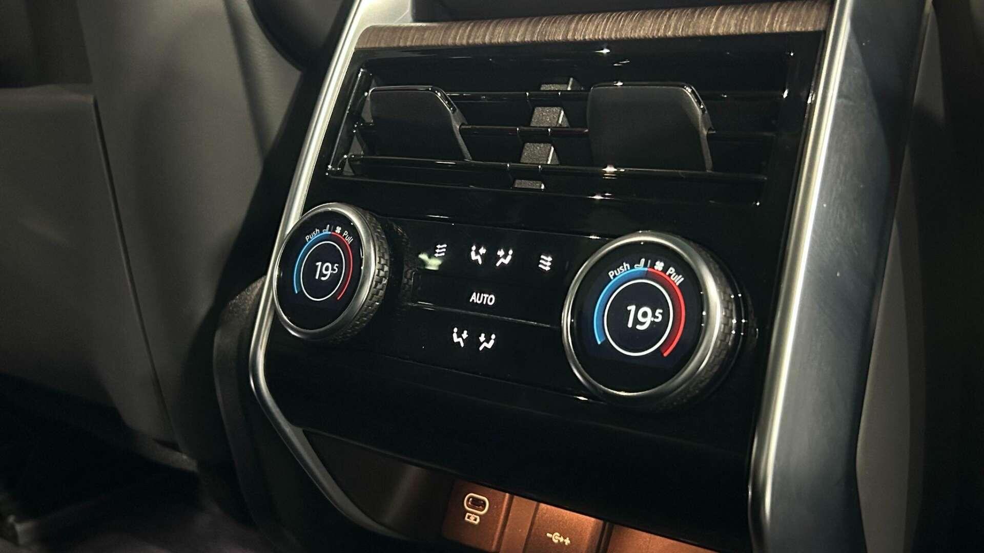 Land Rover Range Rover view 20