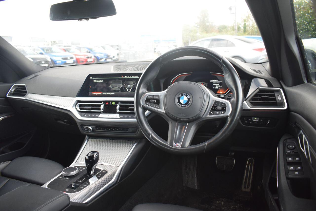 BMW 3 Series view 3