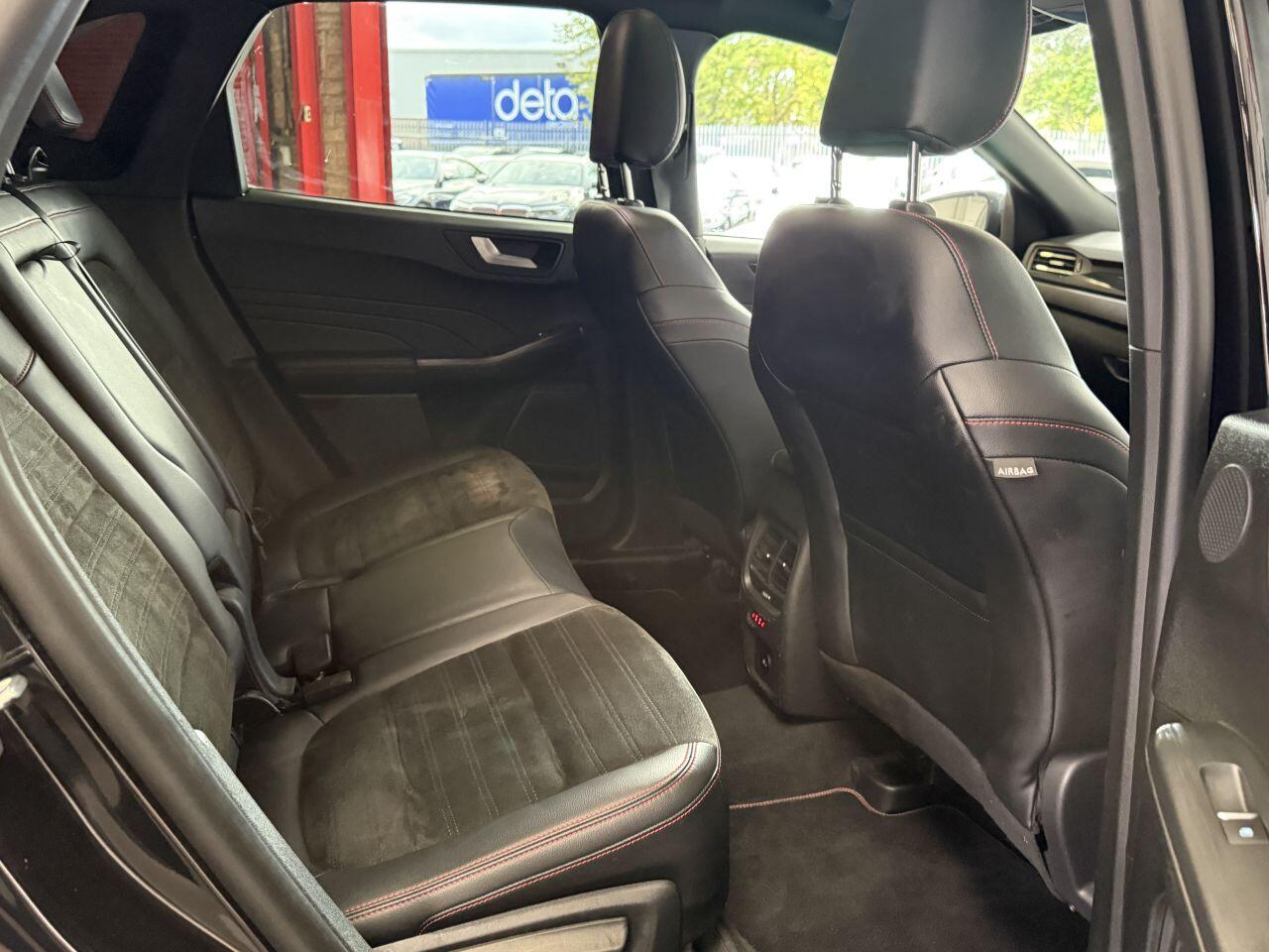 Ford Kuga view 60