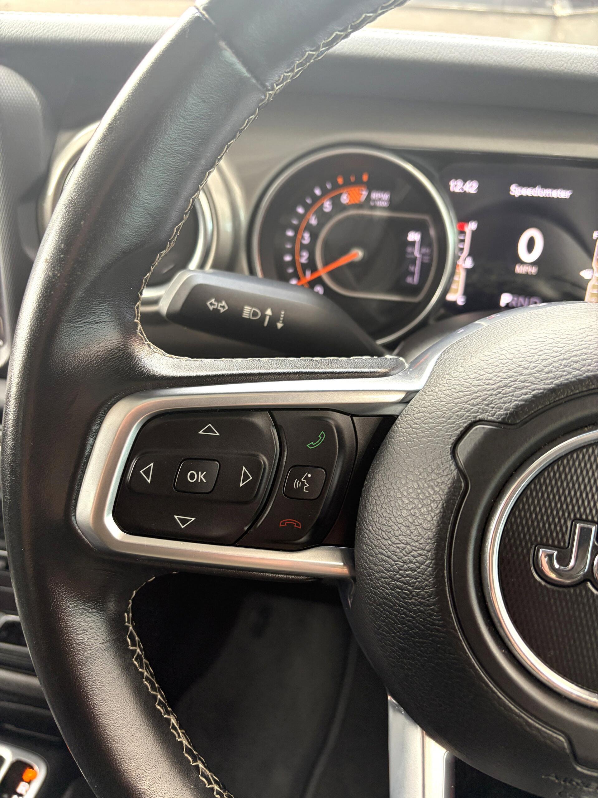 Jeep Wrangler view 11