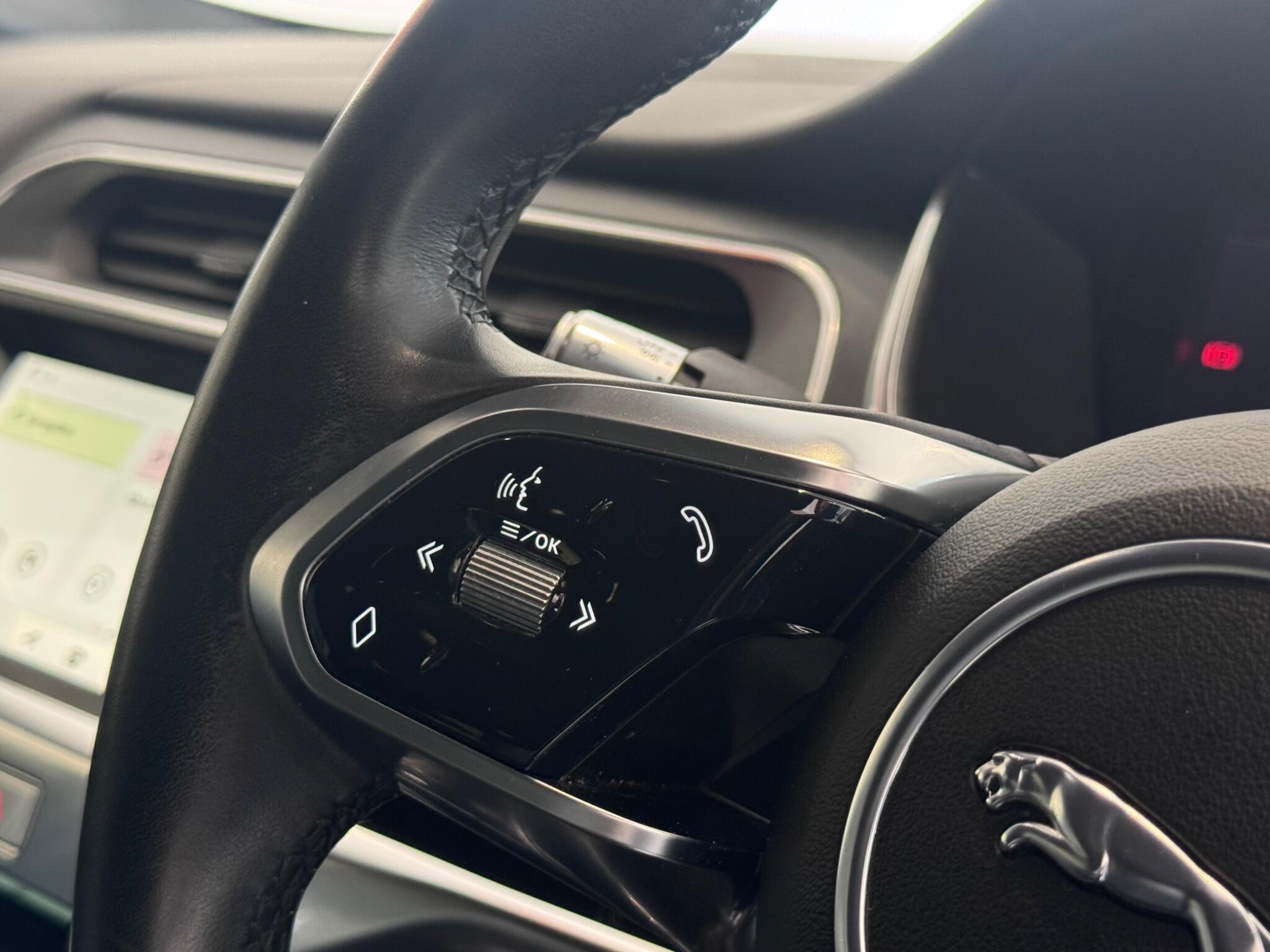 Jaguar I-Pace view 26