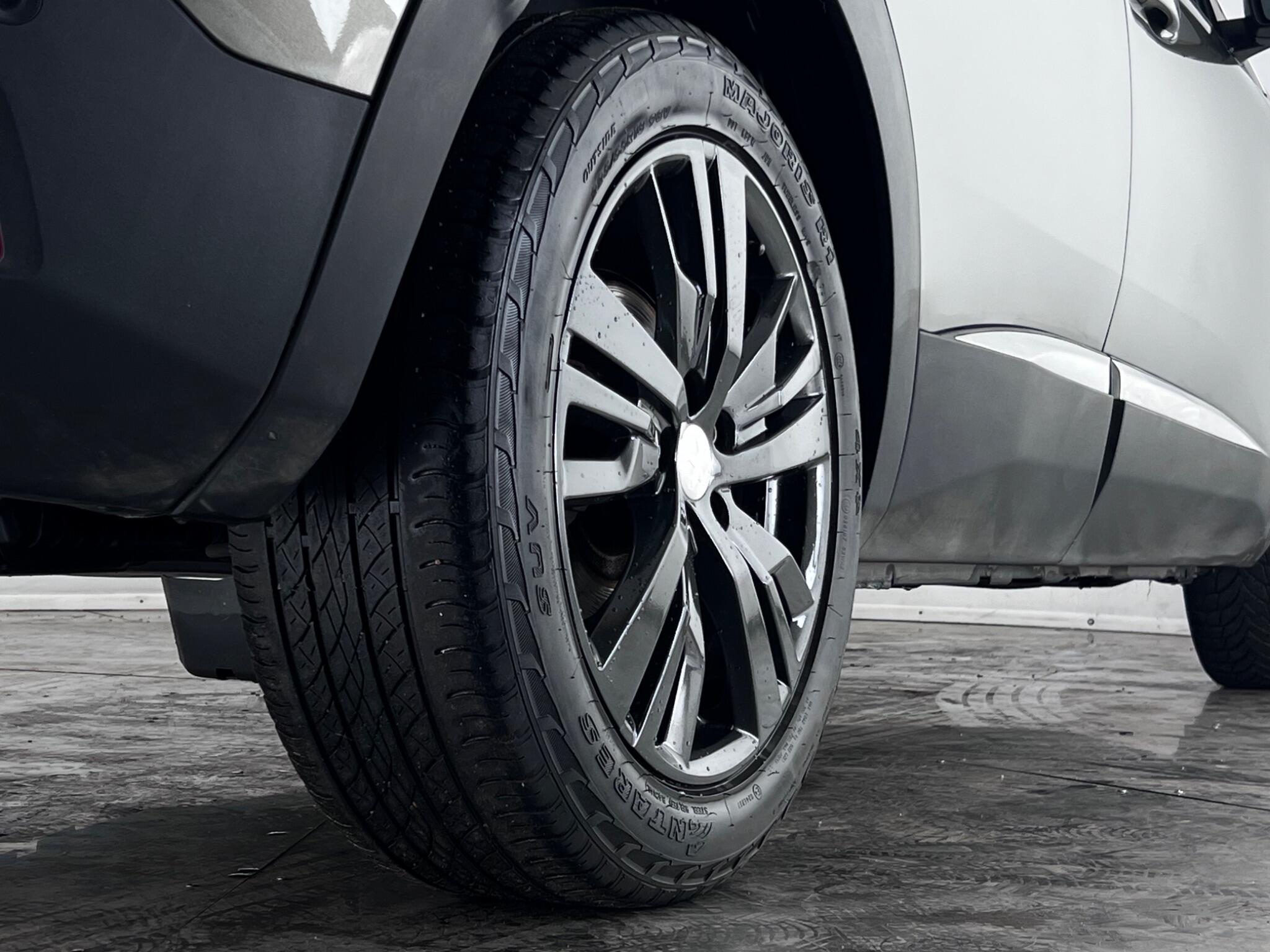 Peugeot 3008 view 17