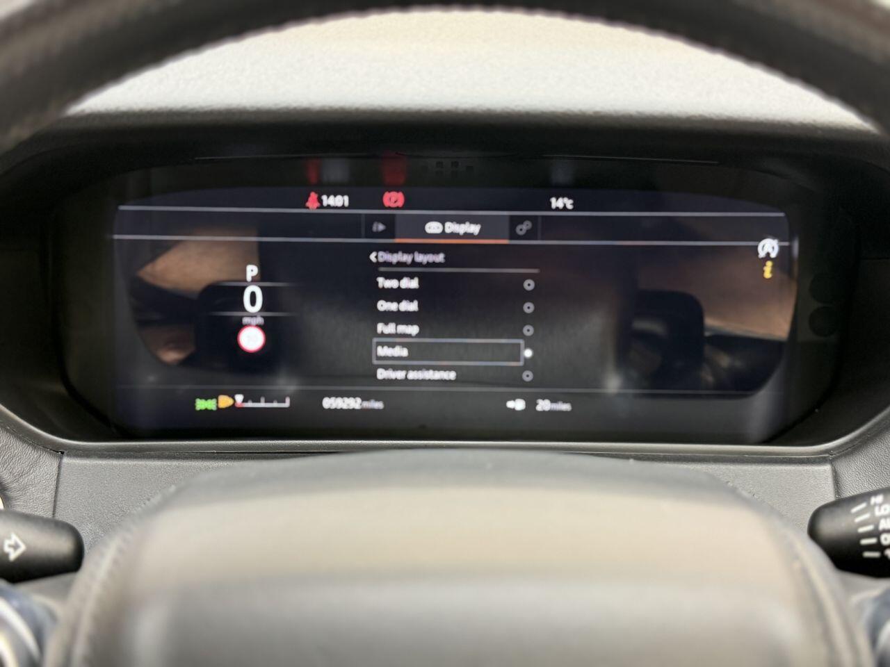 Land Rover Range Rover Velar view 43