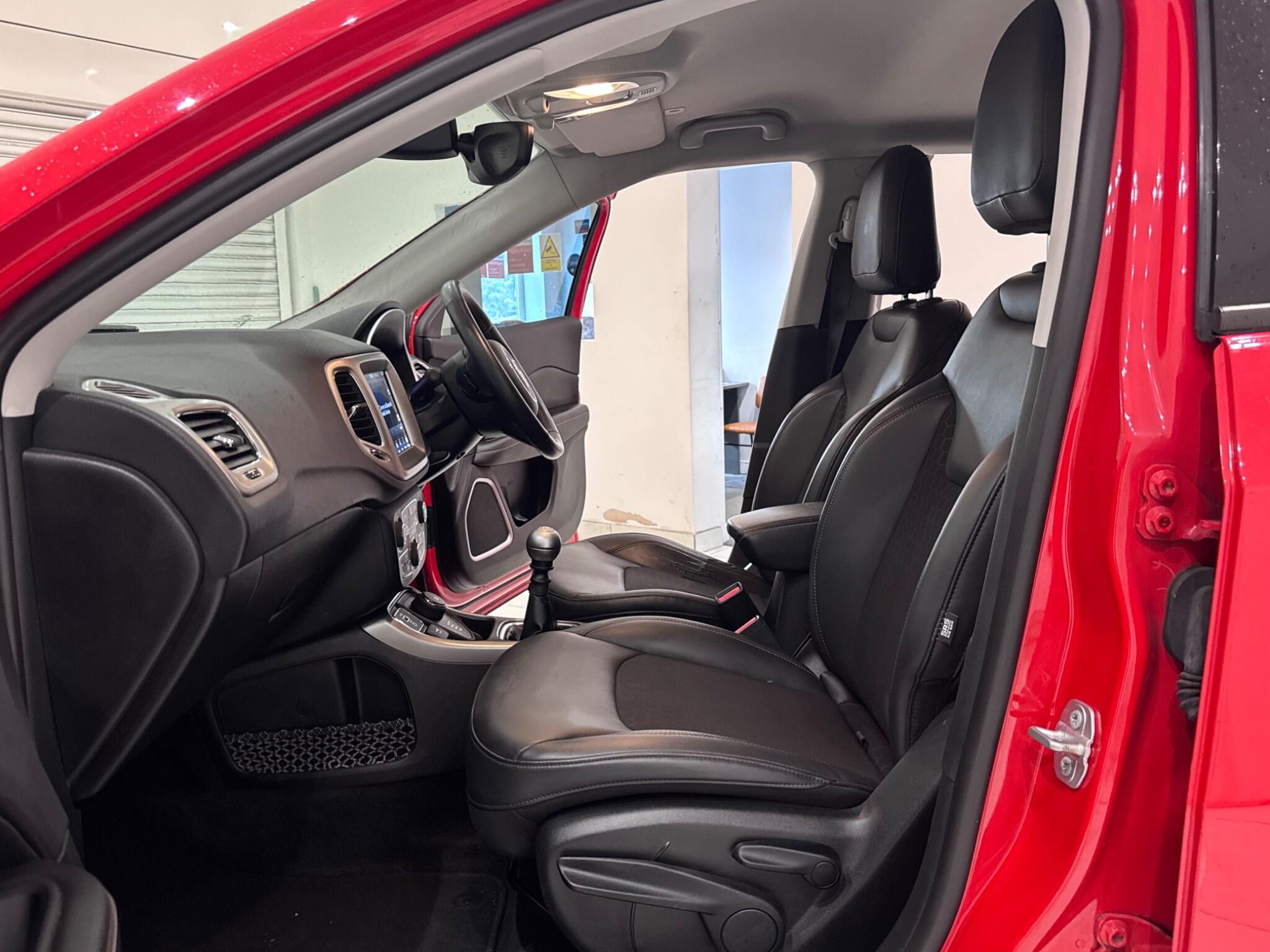 Jeep Compass view 9