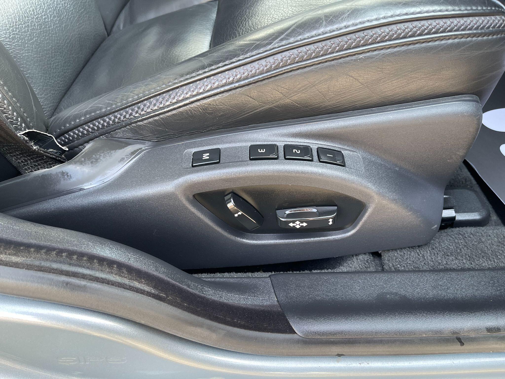 Volvo XC70 view 22