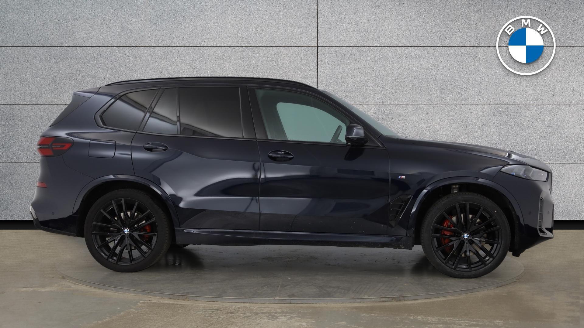 BMW X5 view 3
