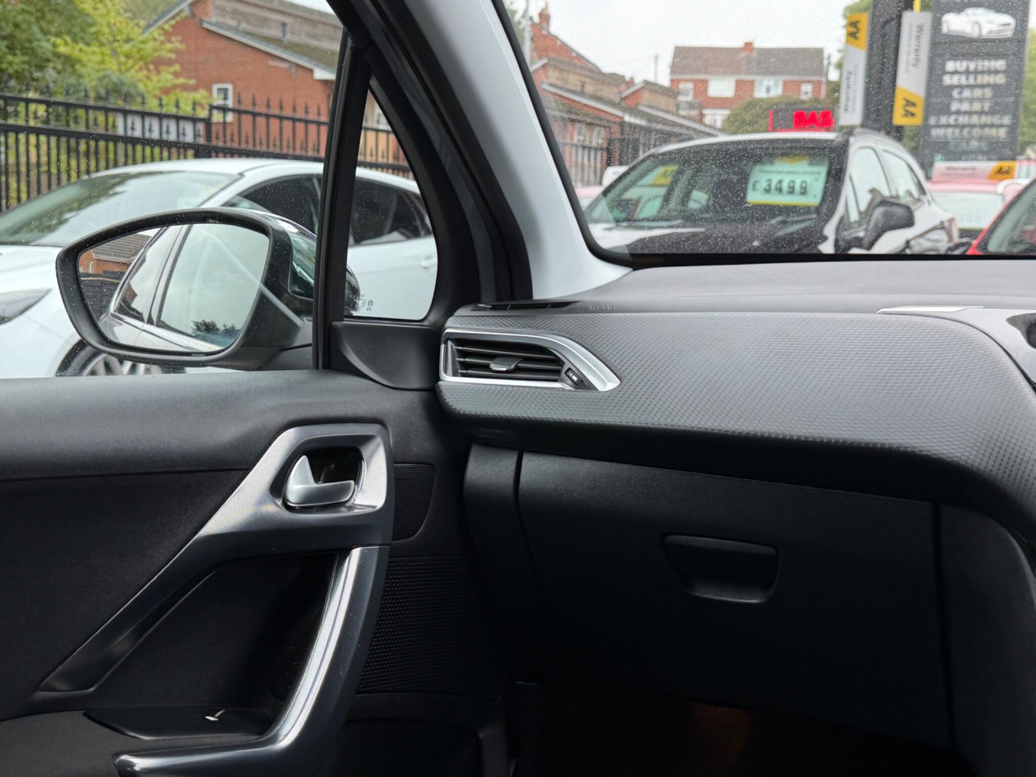 Peugeot 2008 view 50