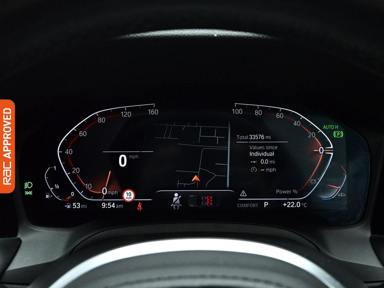 BMW 3 Series view 11