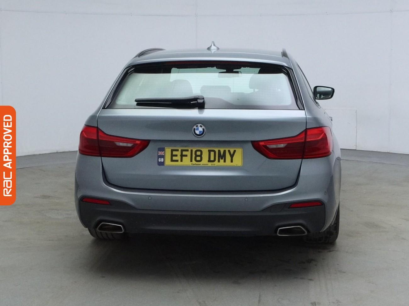 BMW 5 Series view 8