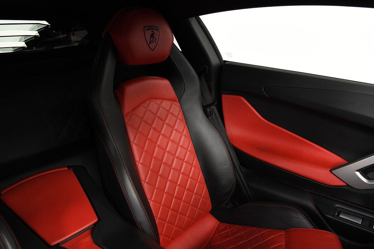 Lamborghini Aventador view 12