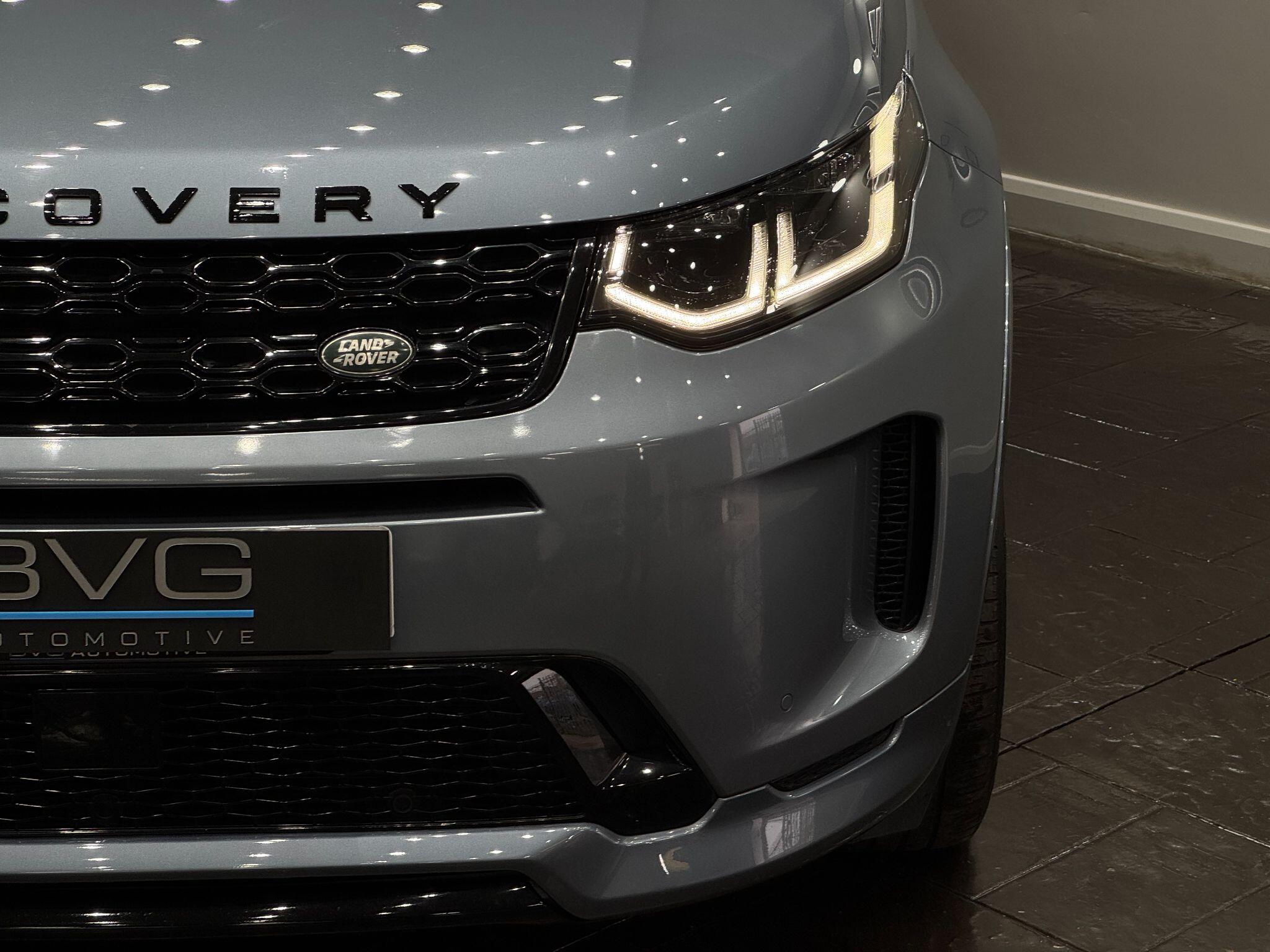 Land Rover Discovery Sport view 12