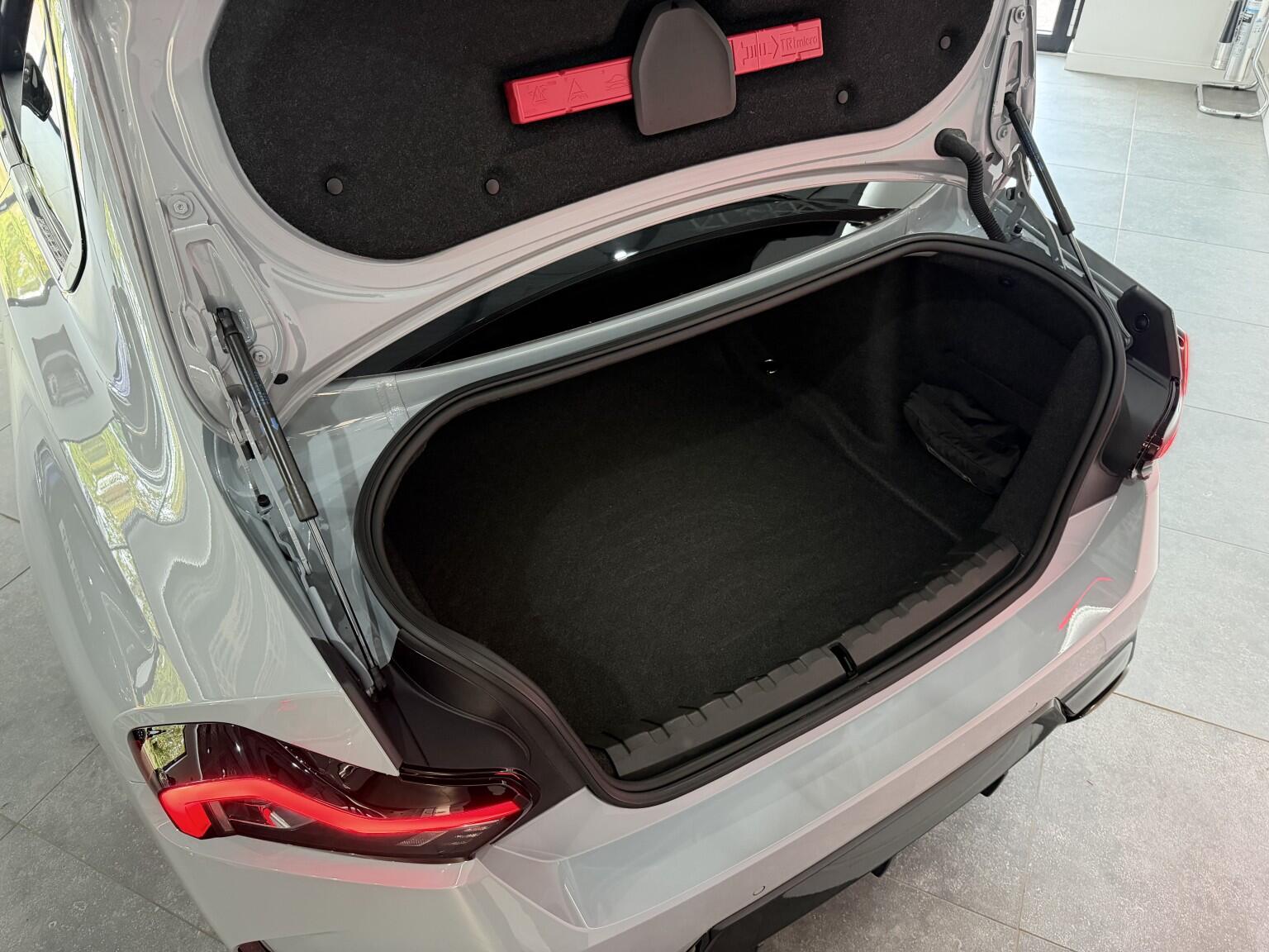 BMW 2 Series view 31
