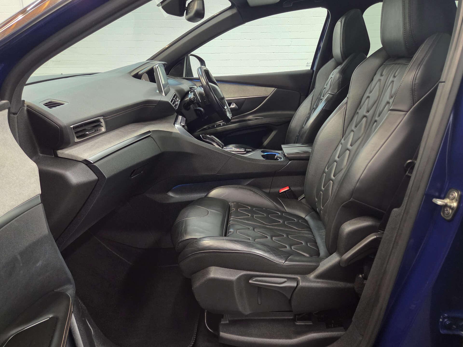 Peugeot 3008 view 10