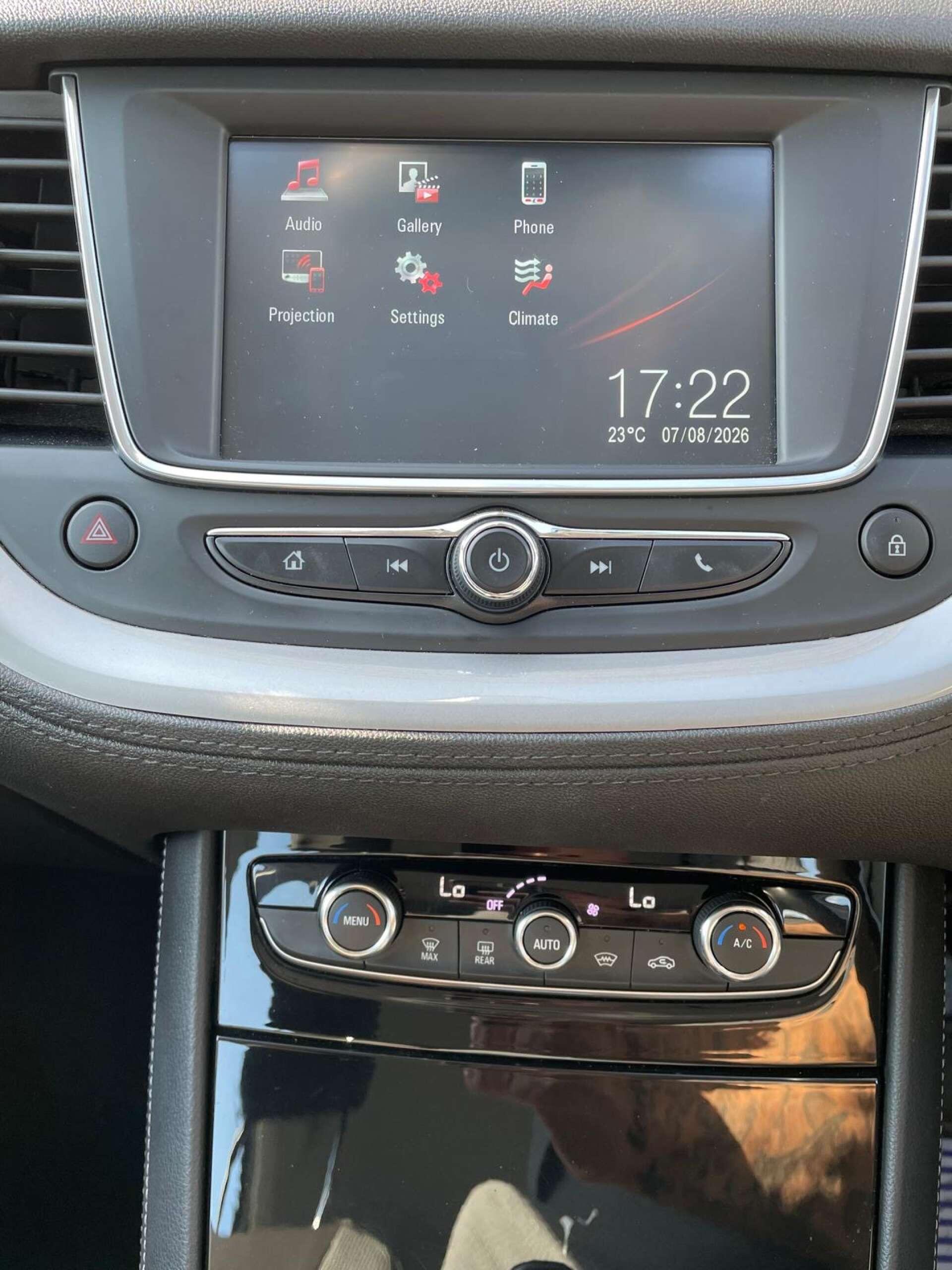Vauxhall Grandland X view 30