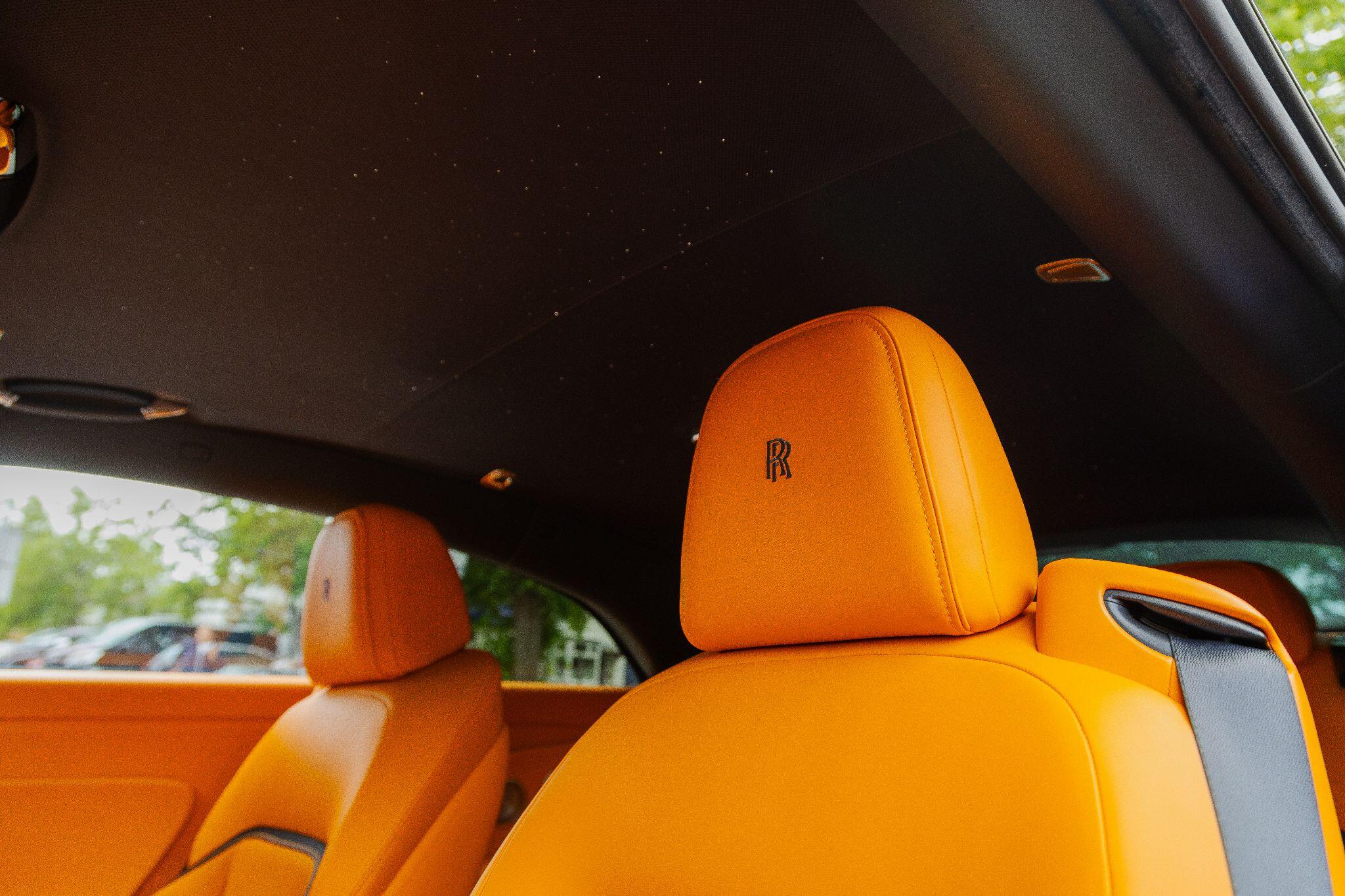 Rolls-Royce Spectre view 30