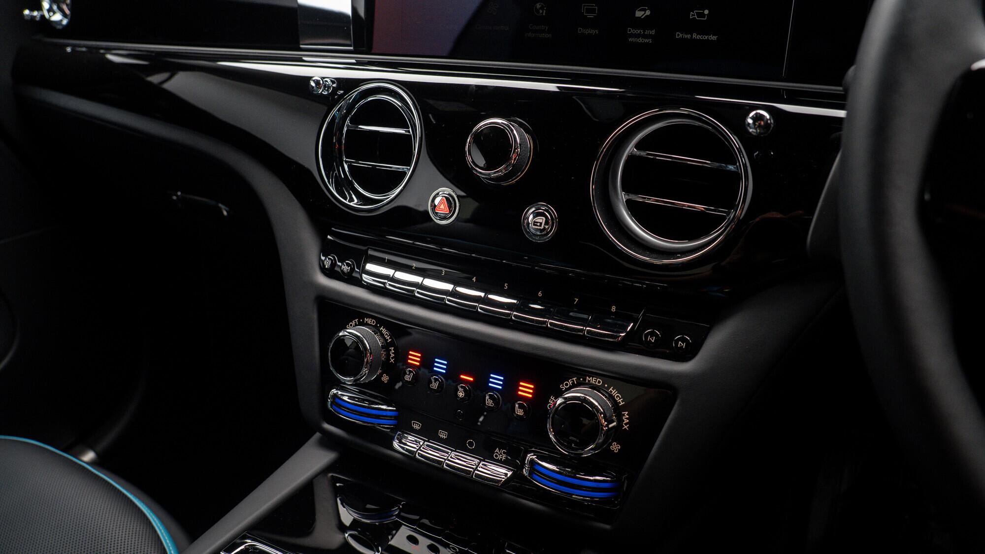 Rolls-Royce Spectre view 39