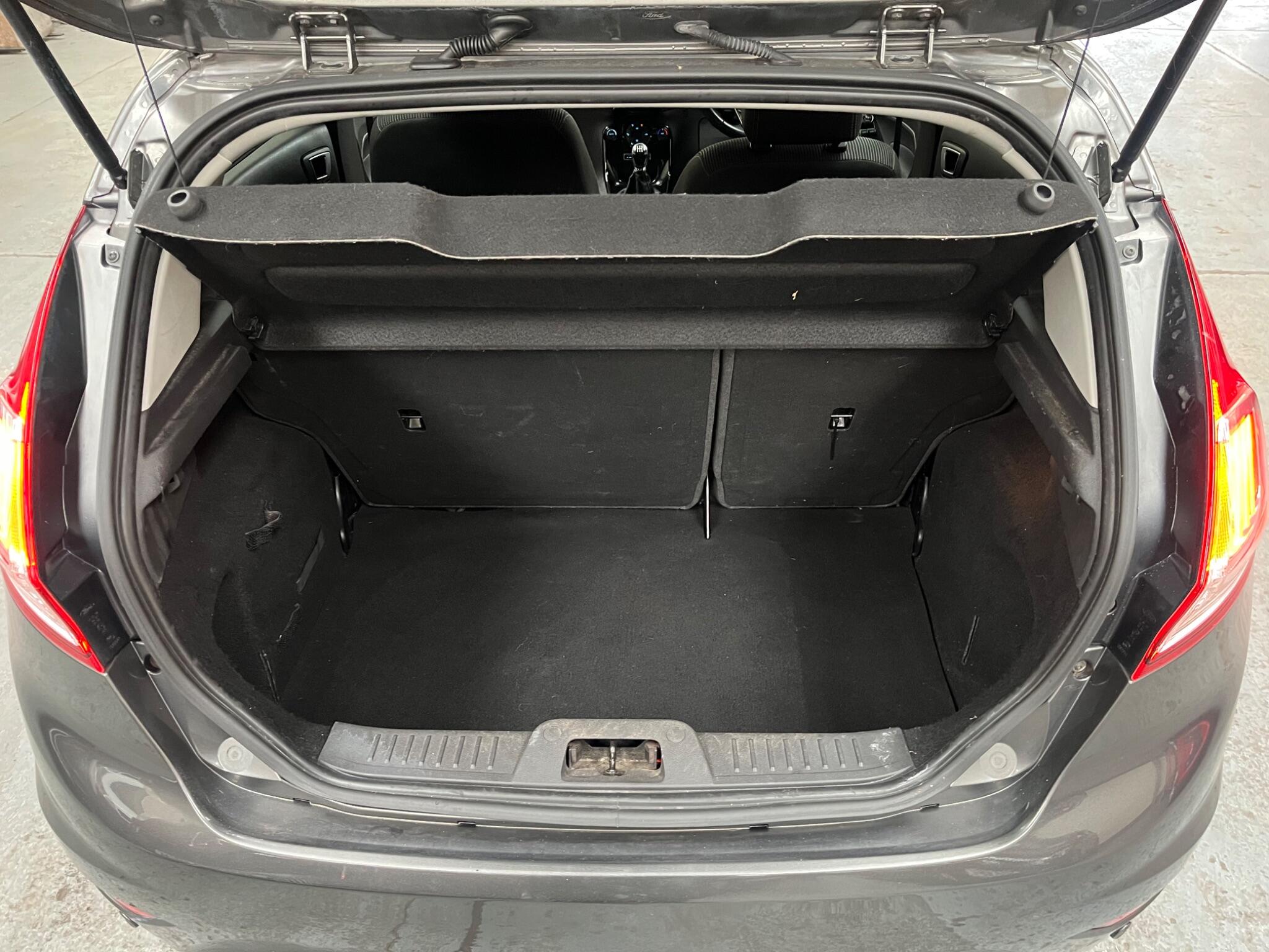 Ford Fiesta view 36