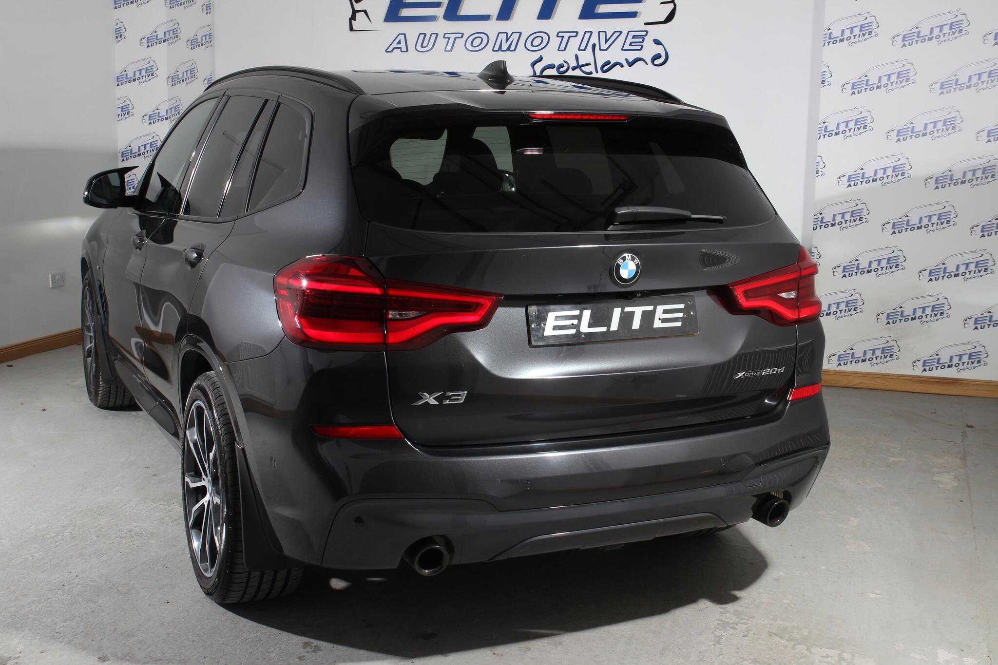BMW X3 view 10