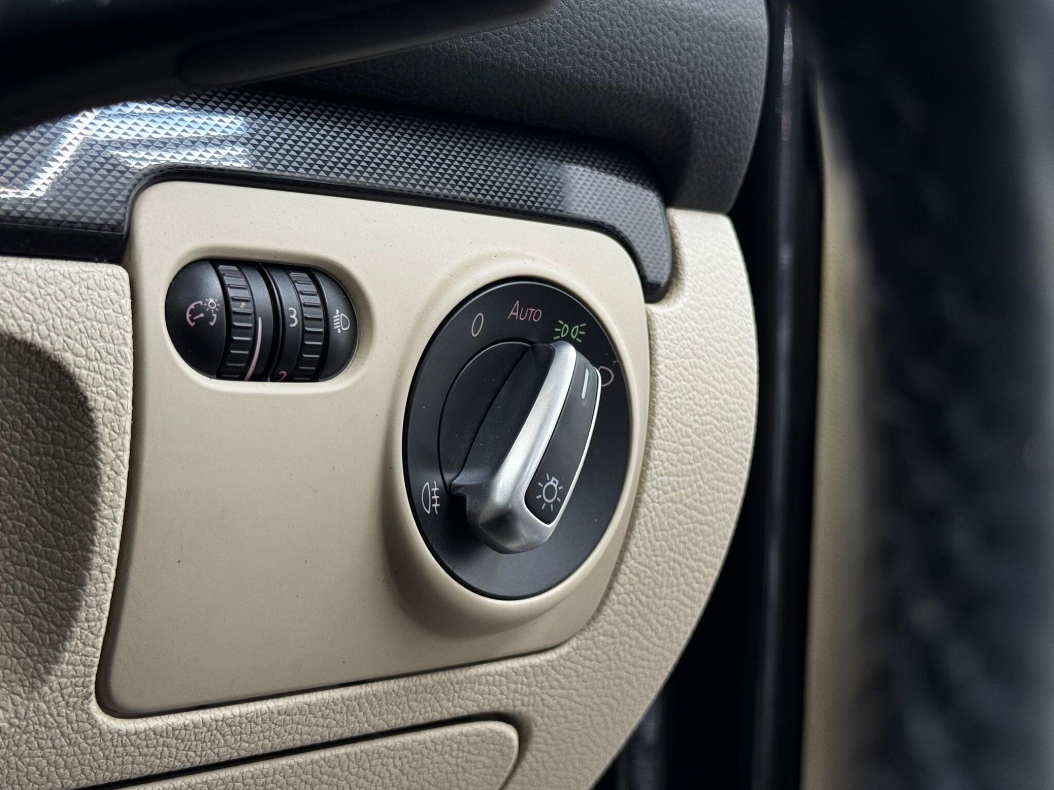 Volkswagen Golf view 30