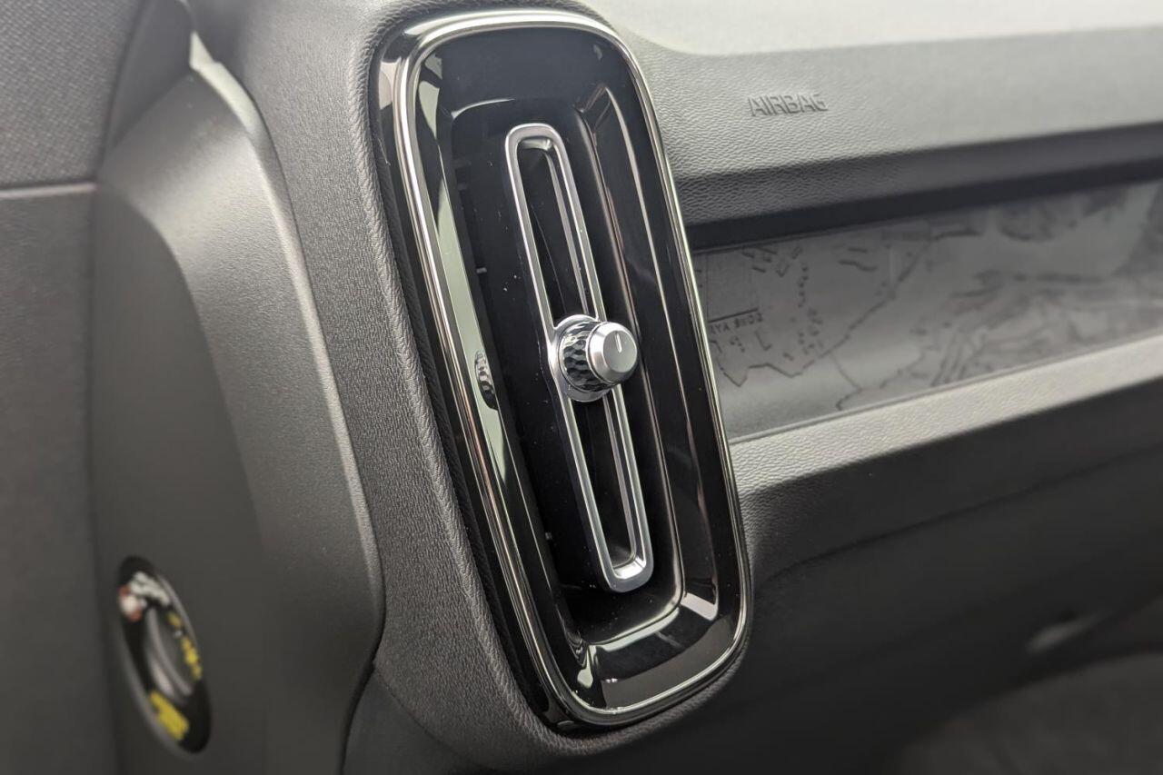 Volvo C40 view 20