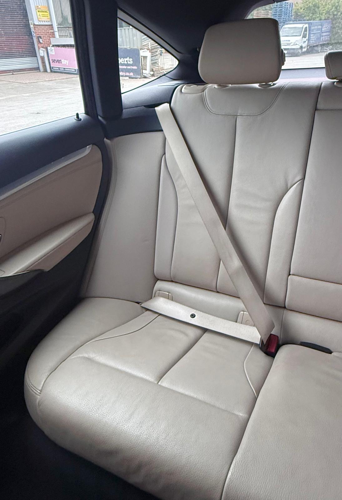 BMW 3 Series view 60