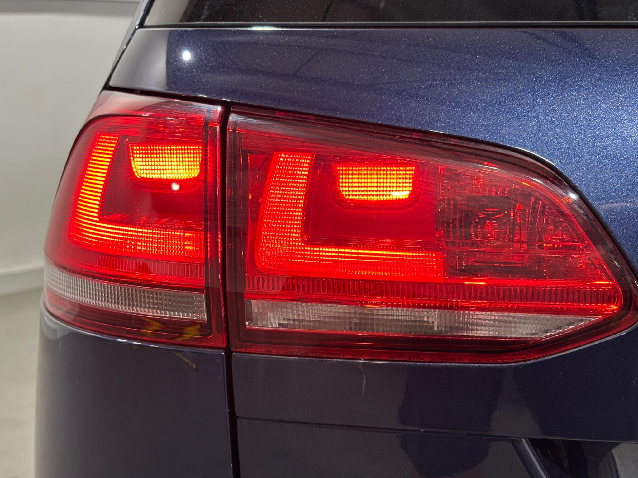 Volkswagen Golf view 50