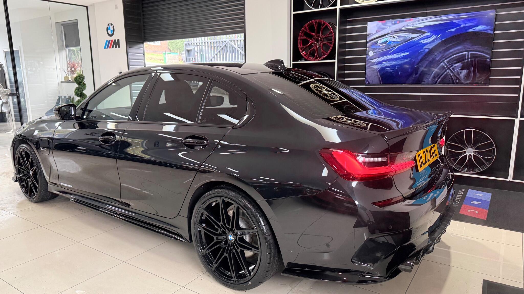 BMW 3 Series view 39