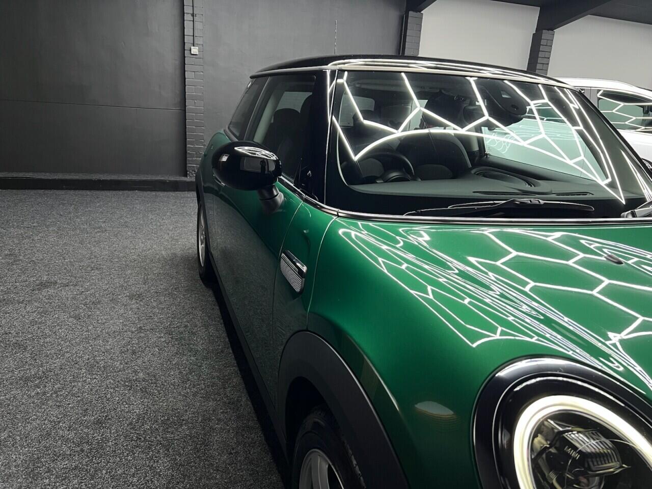 Mini Hatch view 17