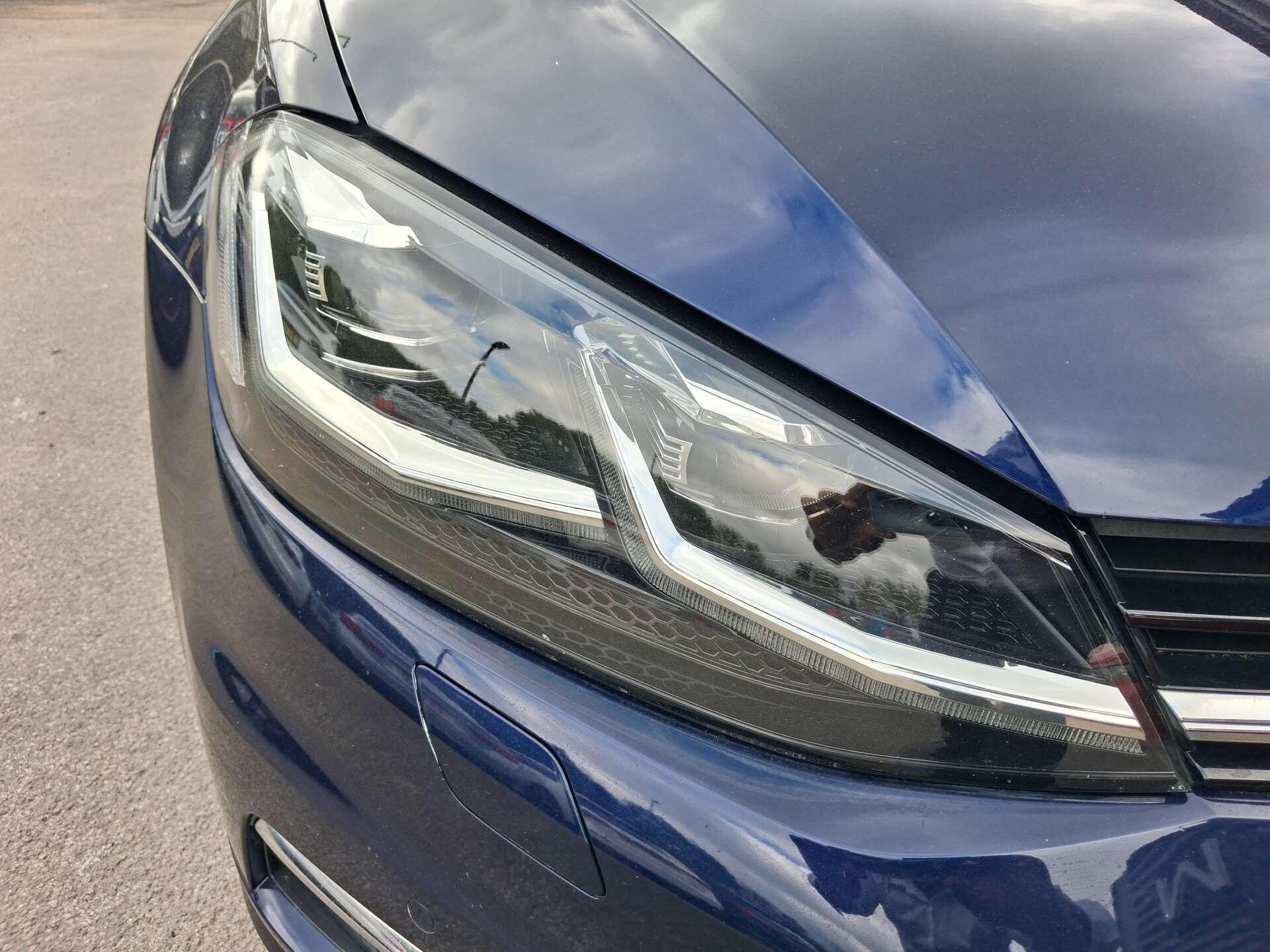 Volkswagen Golf view 7