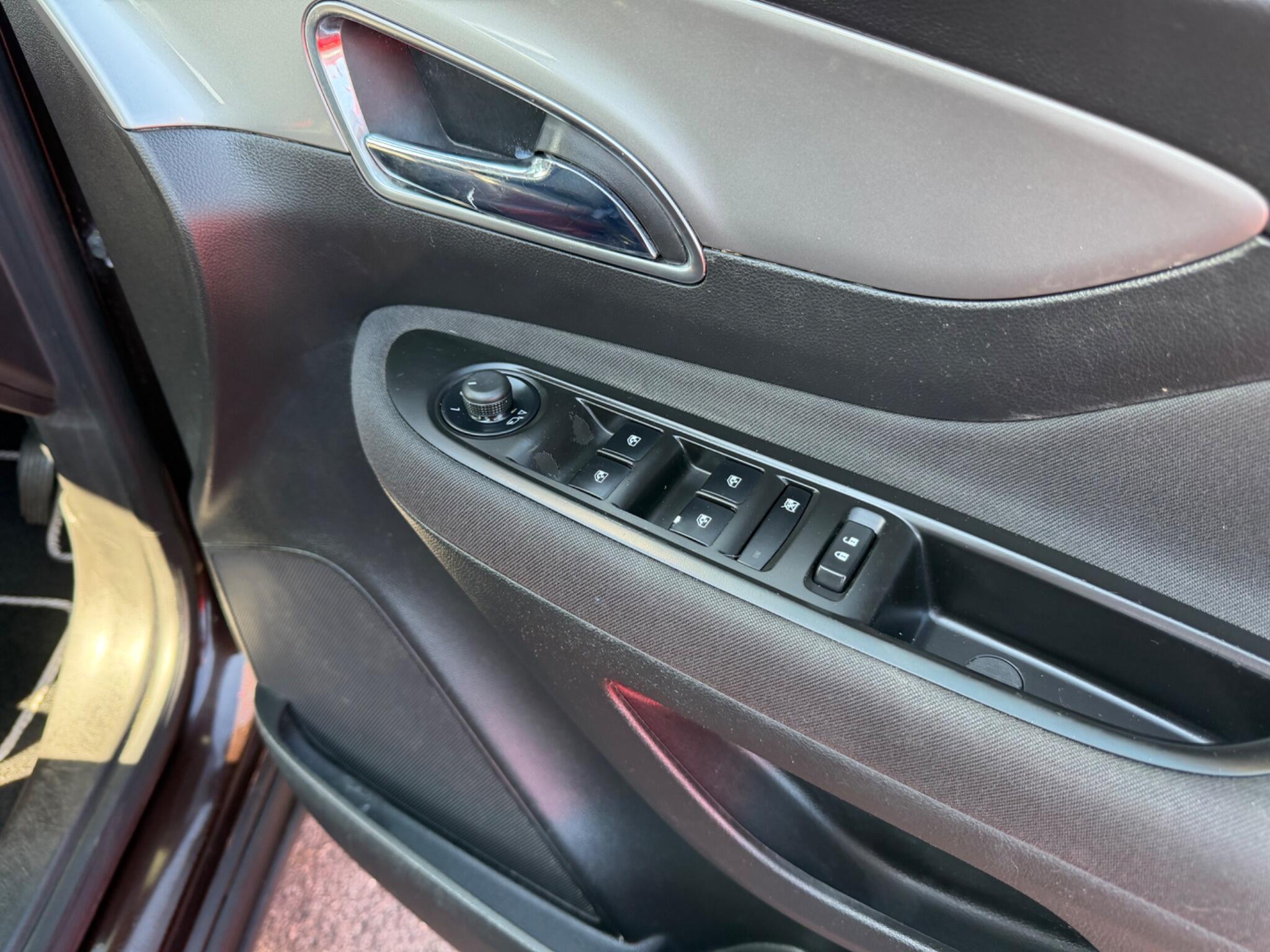 Vauxhall Mokka view 12
