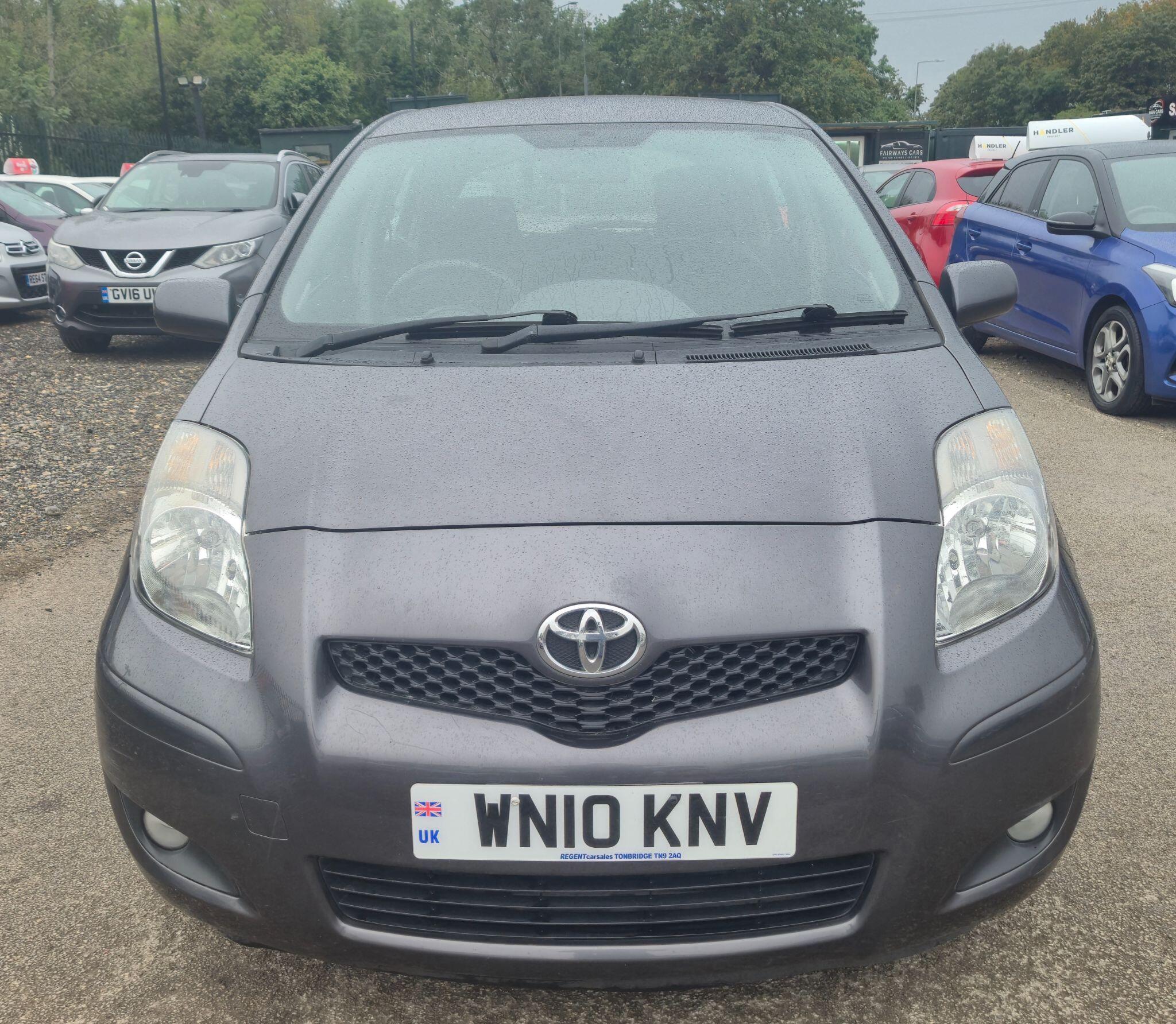 Toyota Yaris view 10